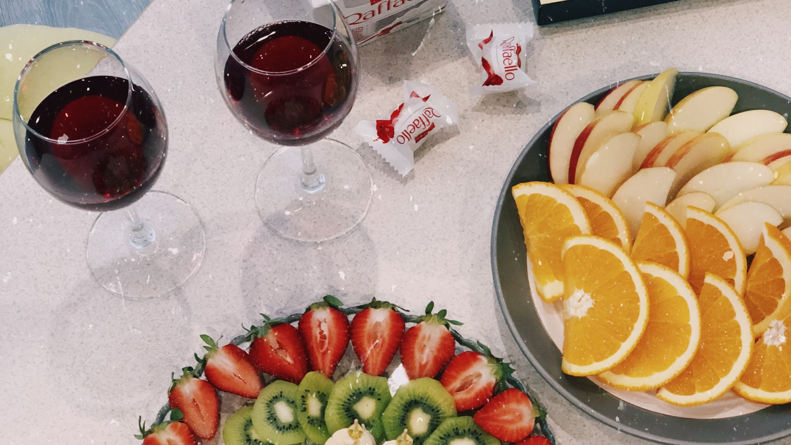 Dish, Vegetarian Cuisine, Brunch, Meal, Finger Food. Wallpaper in 2560x1440 Resolution