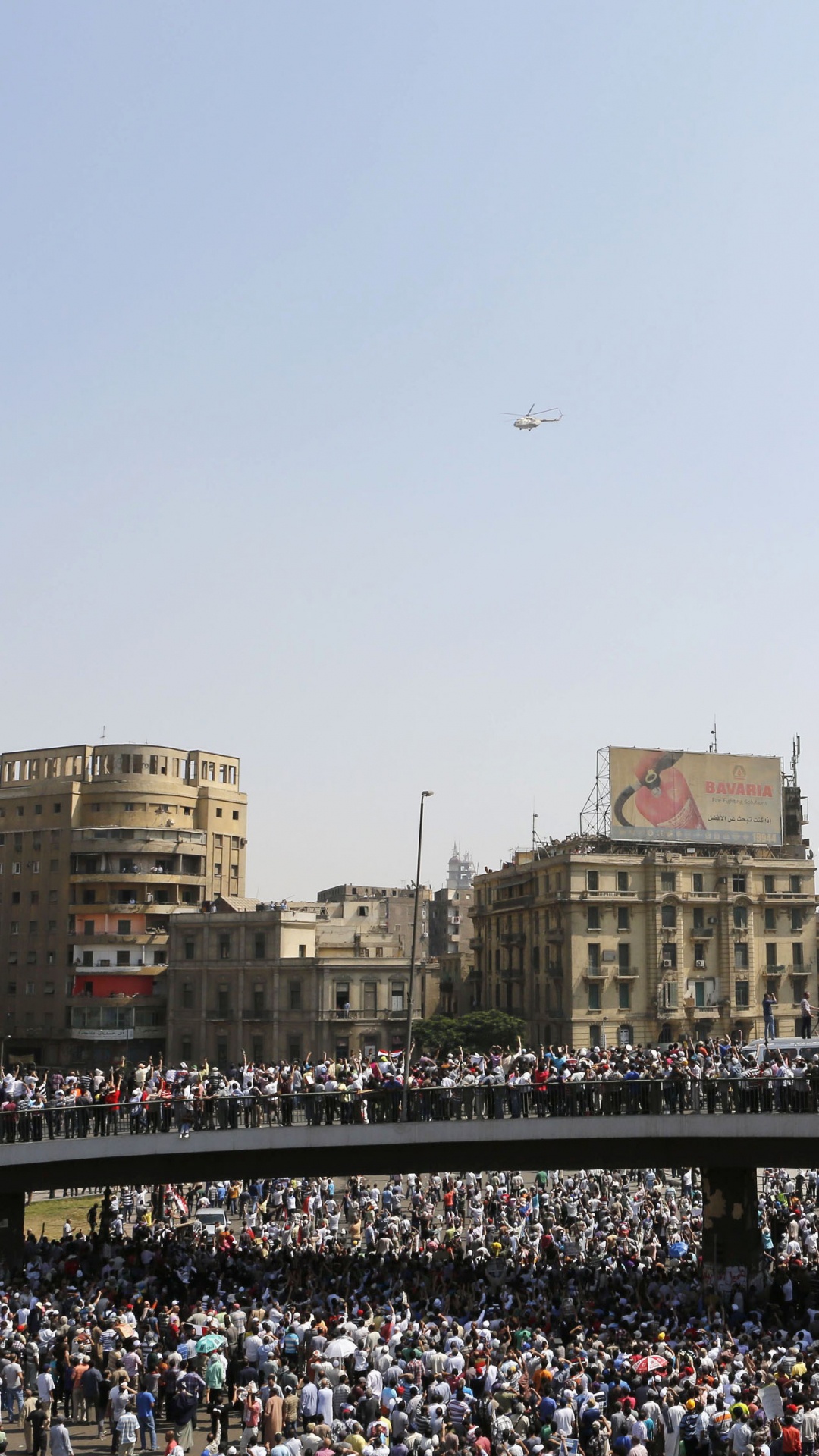 里程碑, 人群, 城市, 城镇广场, 天空 壁纸 1080x1920 允许