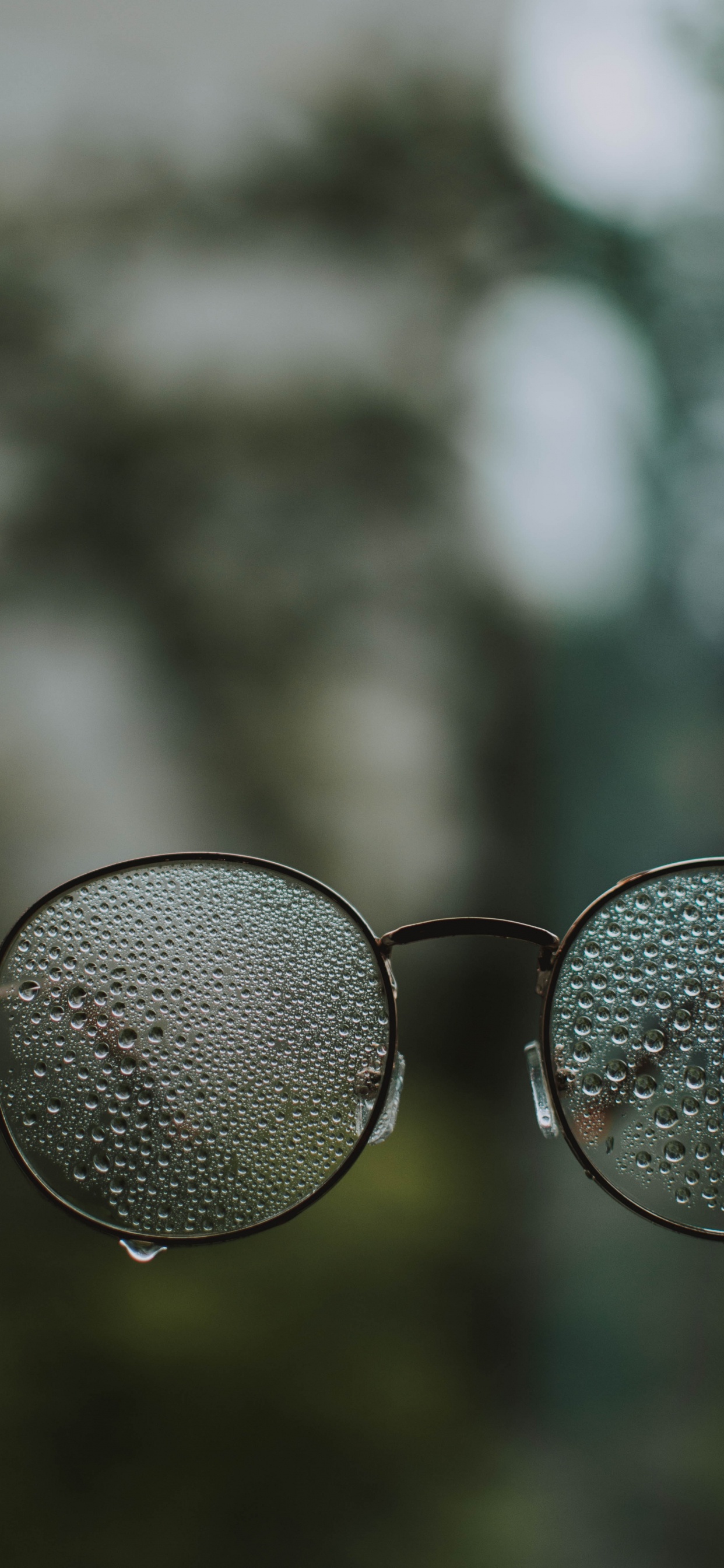 Sonnenbrille im Pilotenstil Mit Silbernem Rahmen. Wallpaper in 1242x2688 Resolution