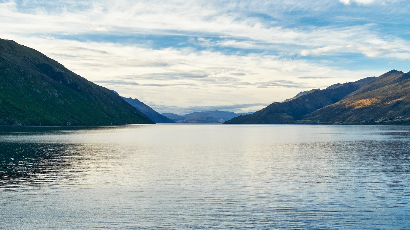 Body of Water, Highland, Nature, Water, Lake. Wallpaper in 1366x768 Resolution