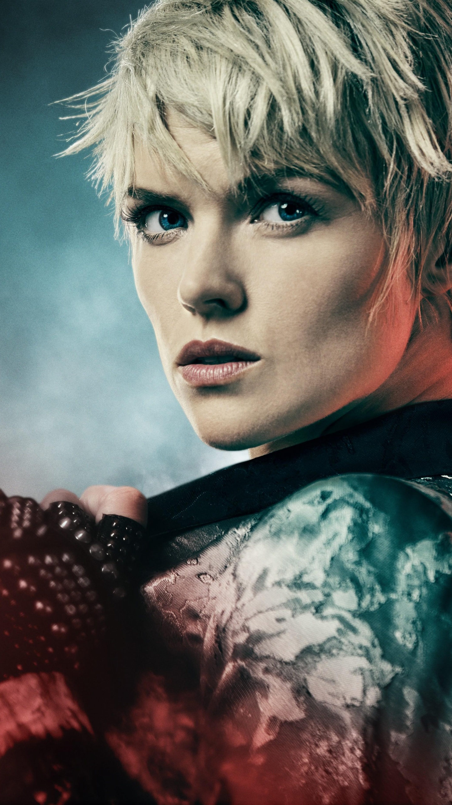 Woman in Red and Black Floral Shirt. Wallpaper in 1440x2560 Resolution