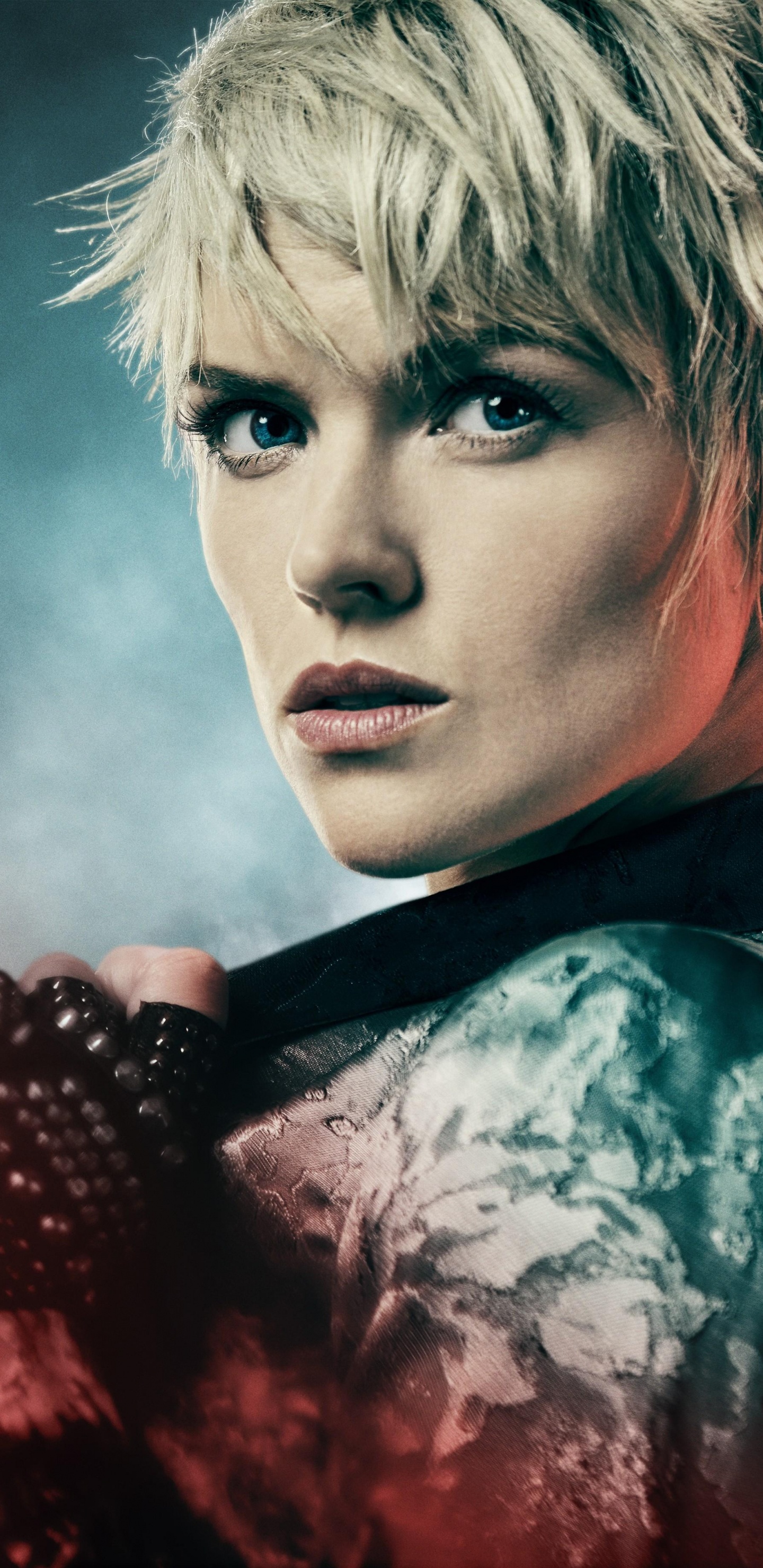 Woman in Red and Black Floral Shirt. Wallpaper in 1440x2960 Resolution