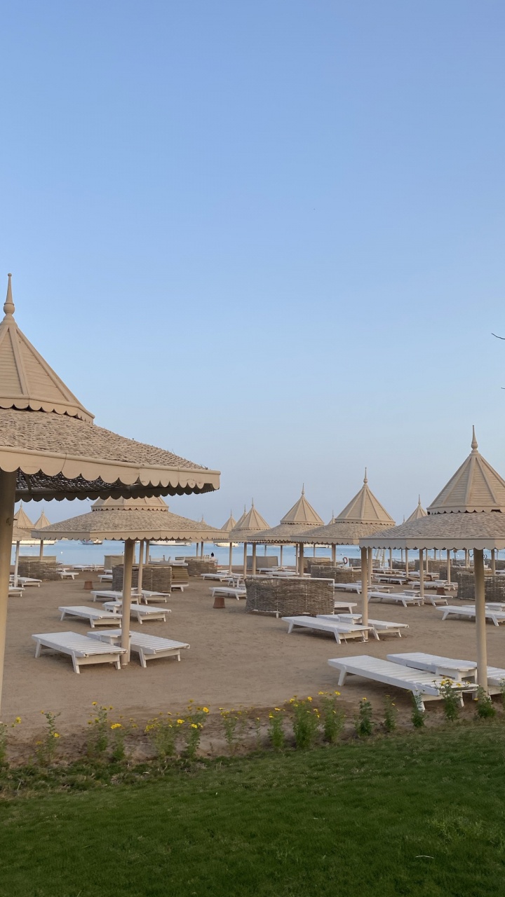 Toit, Loisir, Horizon, Mobilier D'extérieur, Bateau. Wallpaper in 720x1280 Resolution