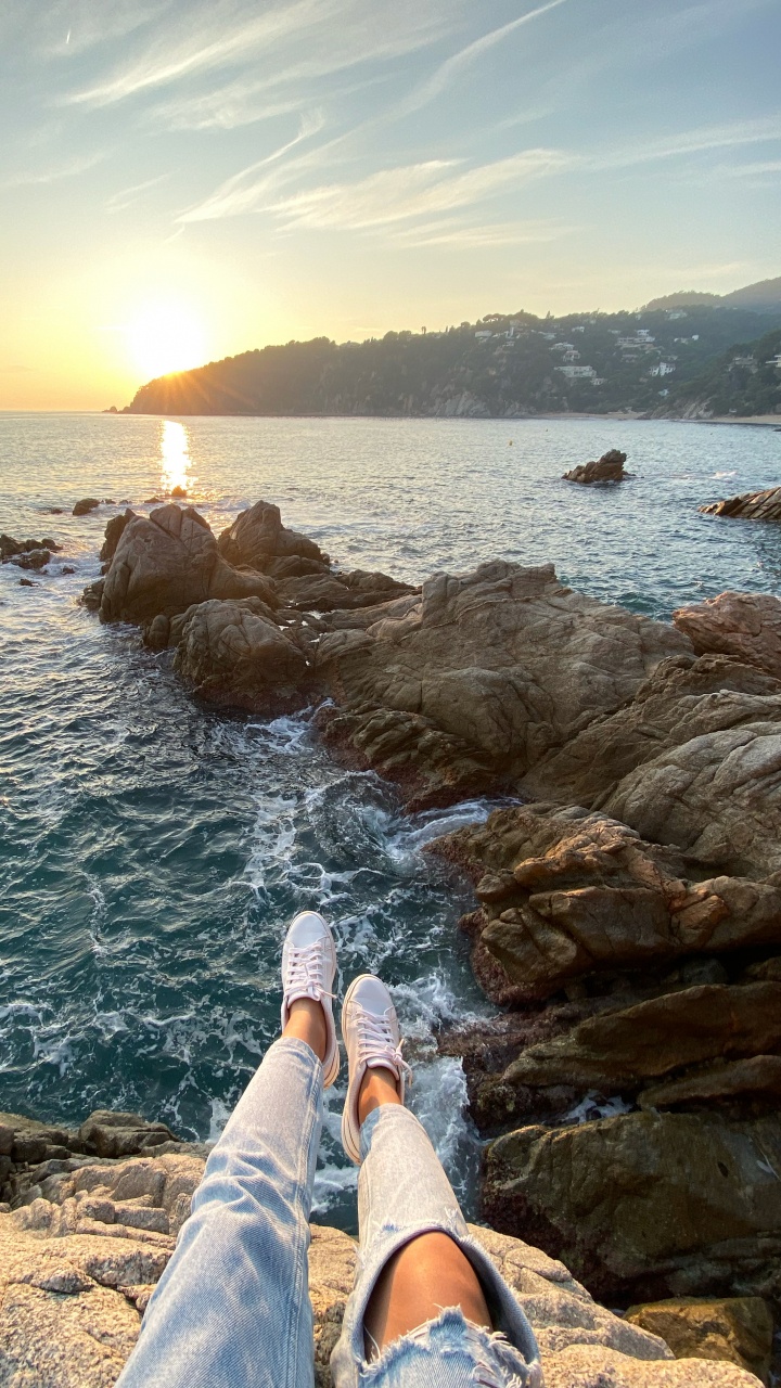 Mer, Côte, Tourisme, Eau, Jambe Humaine. Wallpaper in 720x1280 Resolution