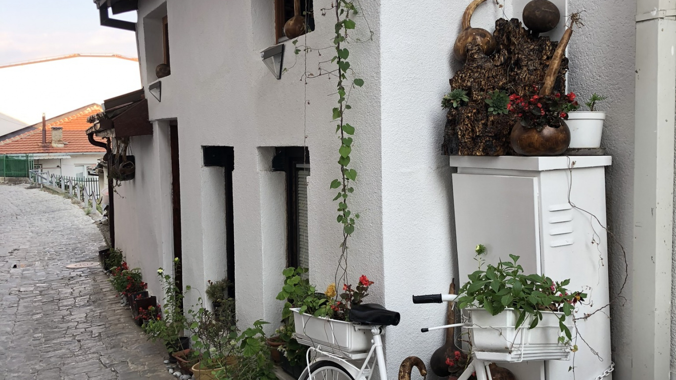 Vélo de Route, Vélo, Rue, Vélo Hybride, Pneu de Vélo. Wallpaper in 1366x768 Resolution