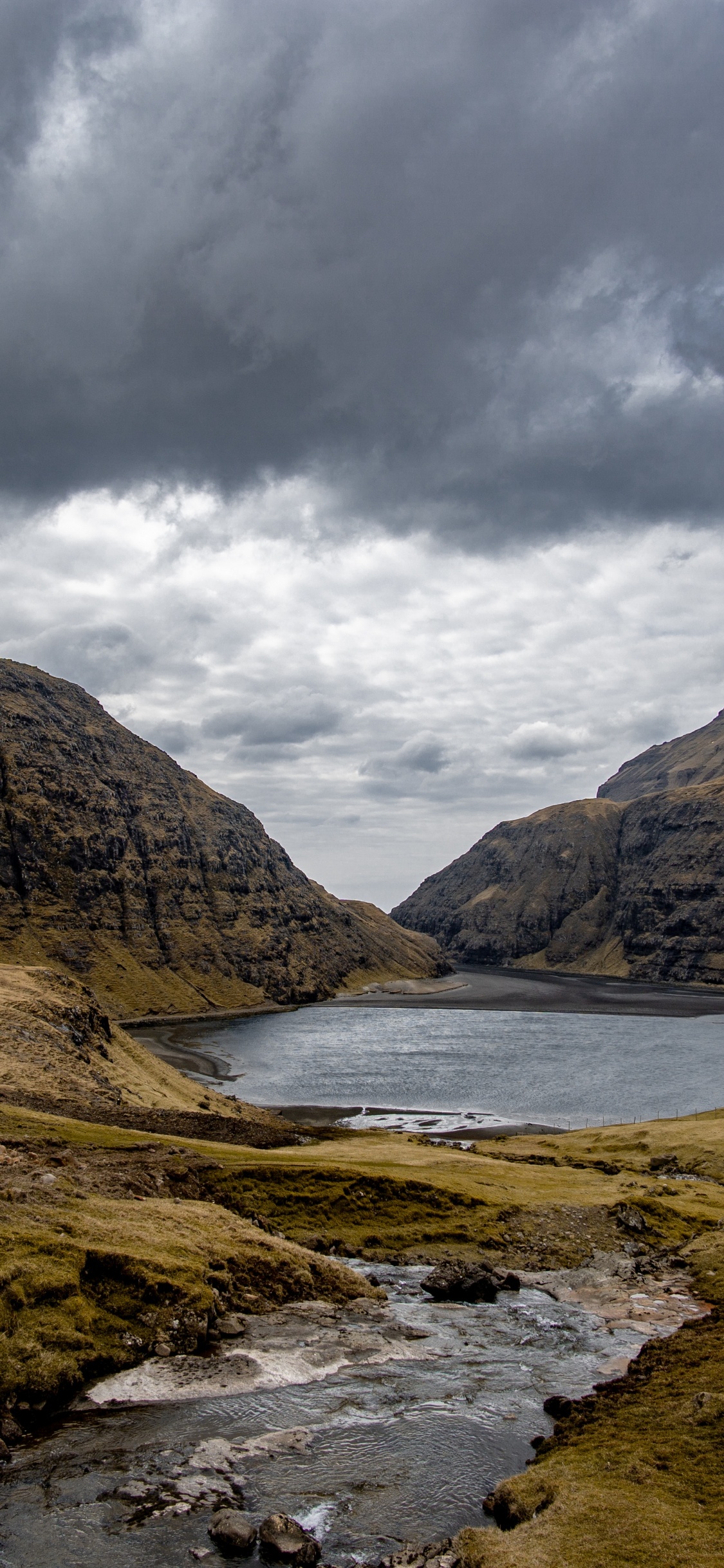 Cumbre, Barra de Sonido, Television, Bluetooth, Usb. Wallpaper in 1125x2436 Resolution