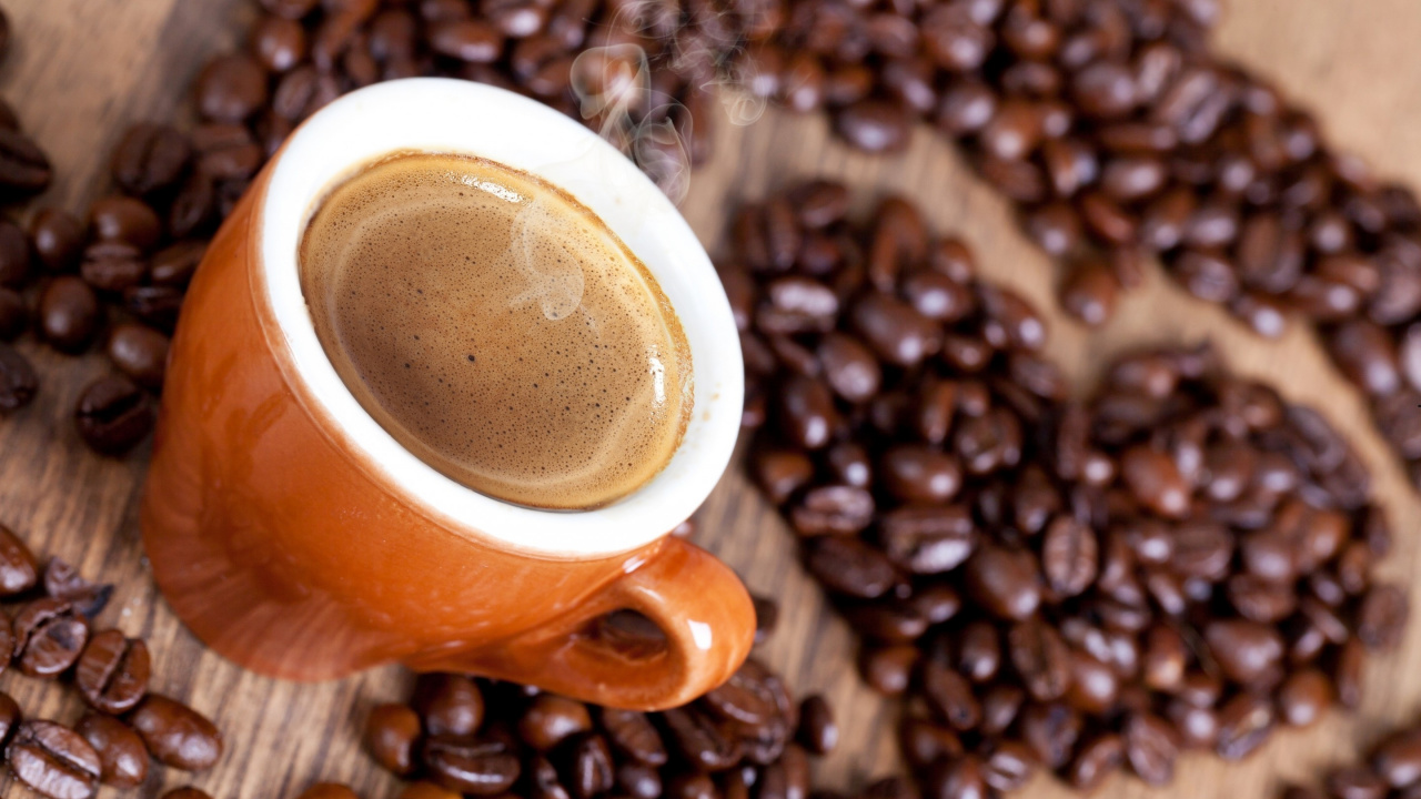 Café Brun Dans Une Tasse en Céramique Brune. Wallpaper in 1280x720 Resolution