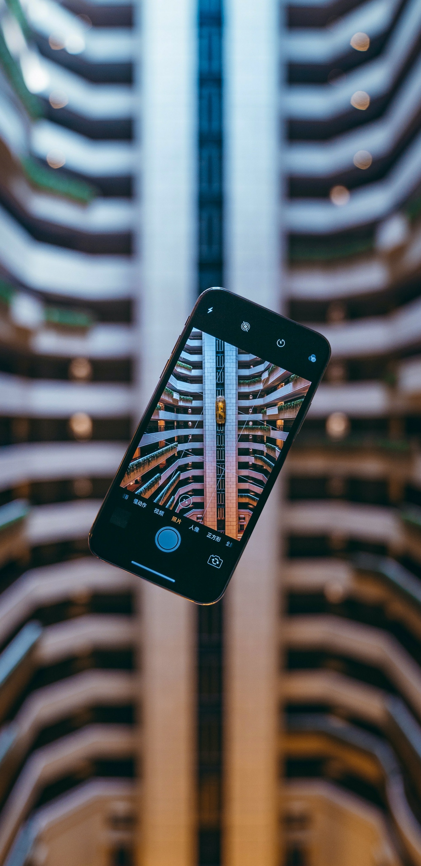 Smartphone, Teléfono, Iluminación Automotriz, Dispositivo de Comunicación, Triangulo. Wallpaper in 1440x2960 Resolution