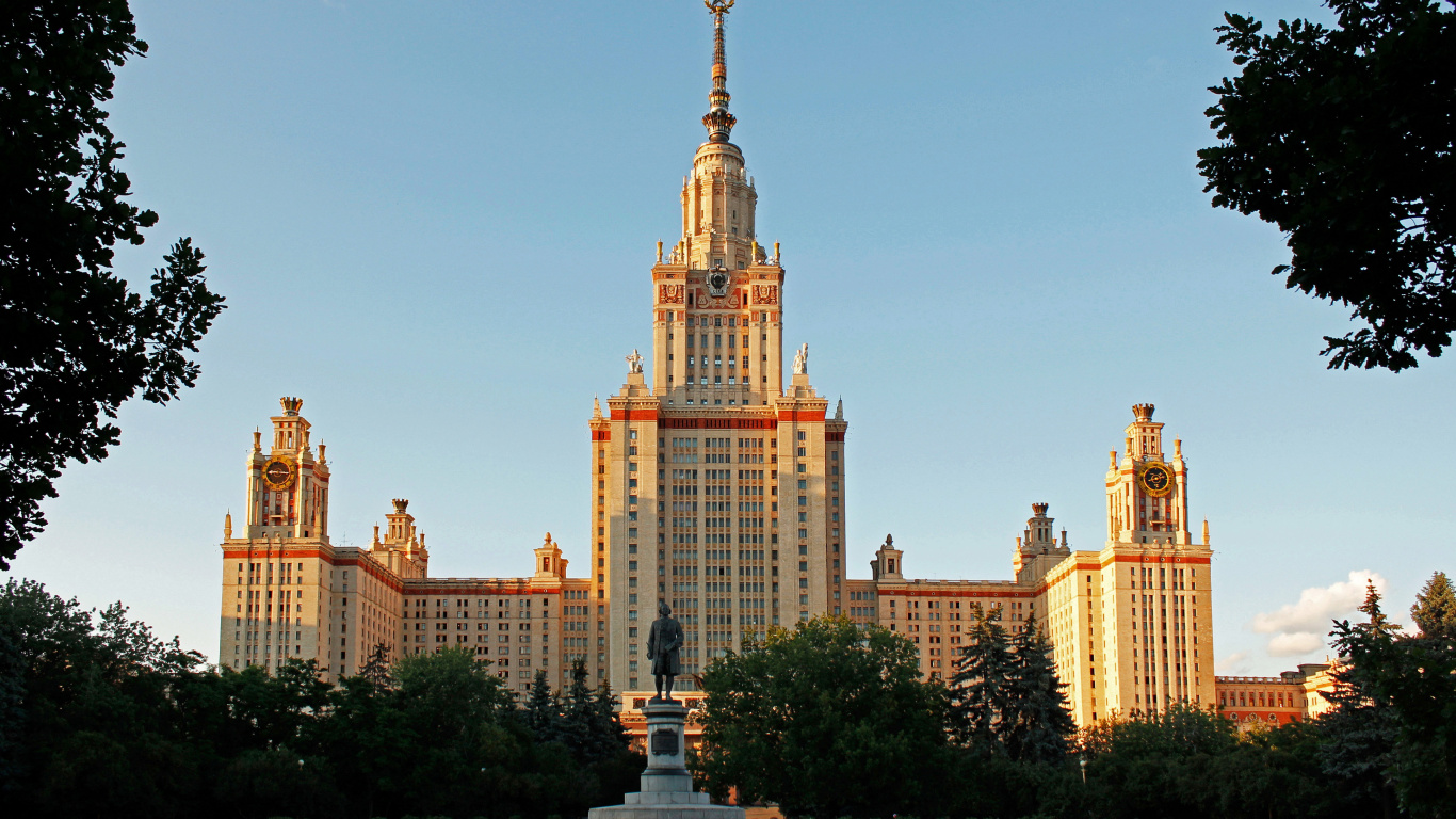 Braunes Betongebäude Tagsüber. Wallpaper in 1366x768 Resolution