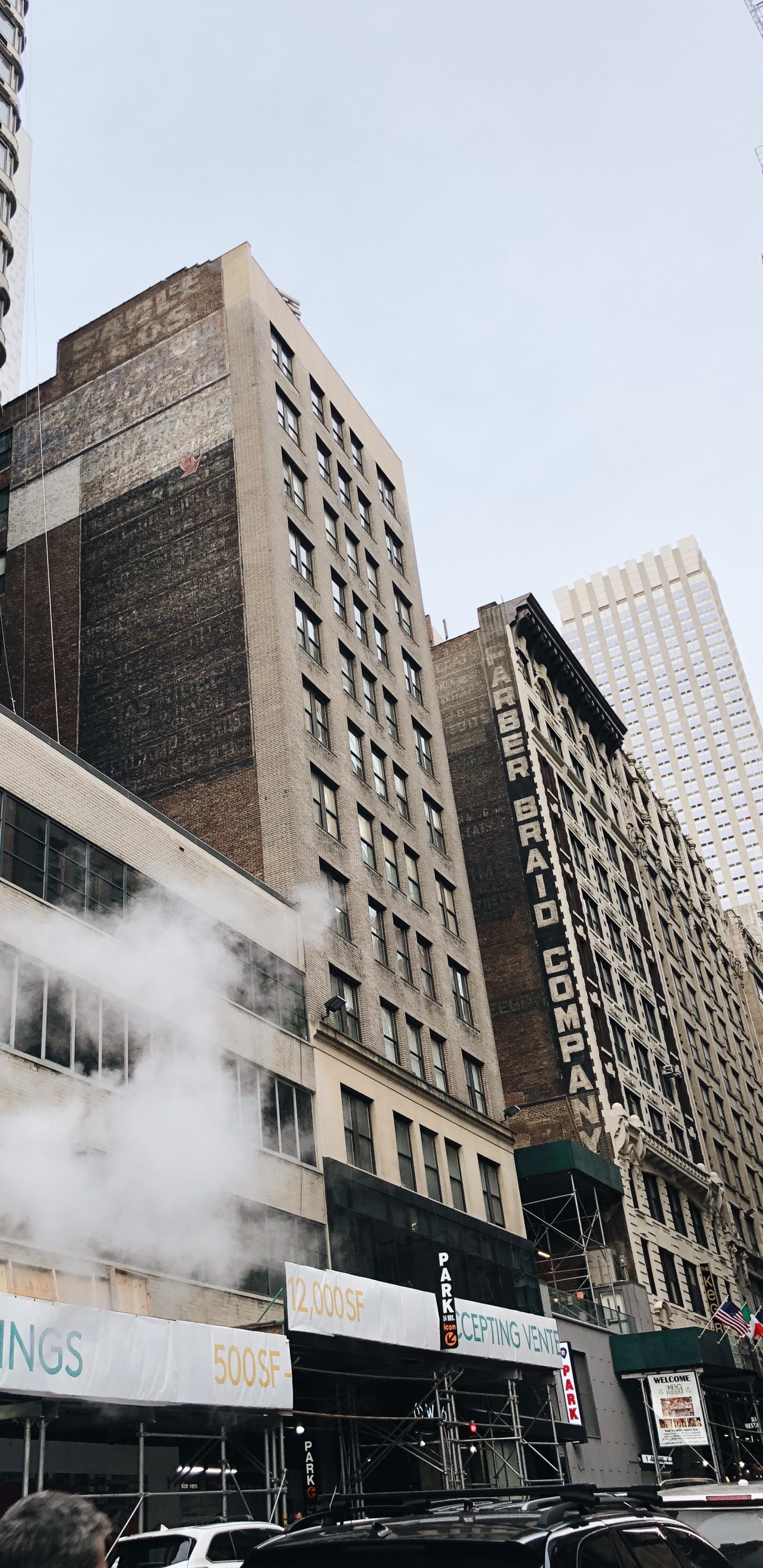 Fenster, Tower Block, Metropole, Nachbarschaft, Stadtgebiet. Wallpaper in 1440x2960 Resolution