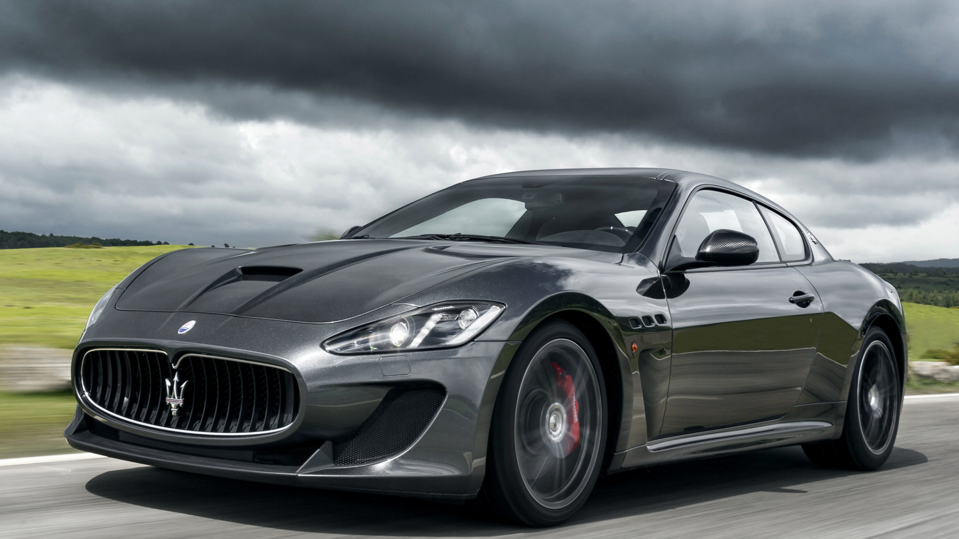 Mercedes Benz Coupe Negro en la Carretera. Wallpaper in 1920x1080 Resolution