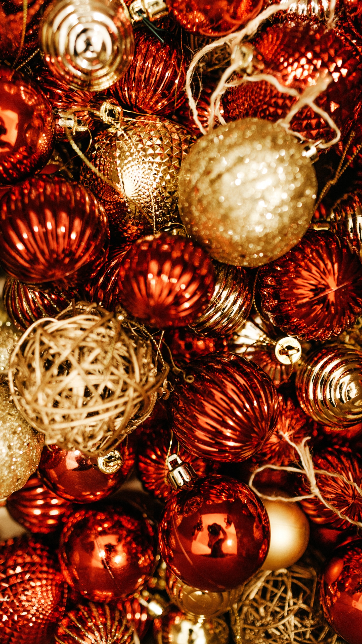 圣诞节那天, 圣诞树, 圣诞节的装饰品, 装饰品, 圣诞前夕 壁纸 1440x2560 允许
