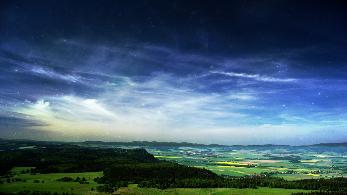 Tagsüber Grüne Wiese Unter Blauem Himmel. Wallpaper in 1366x768 Resolution