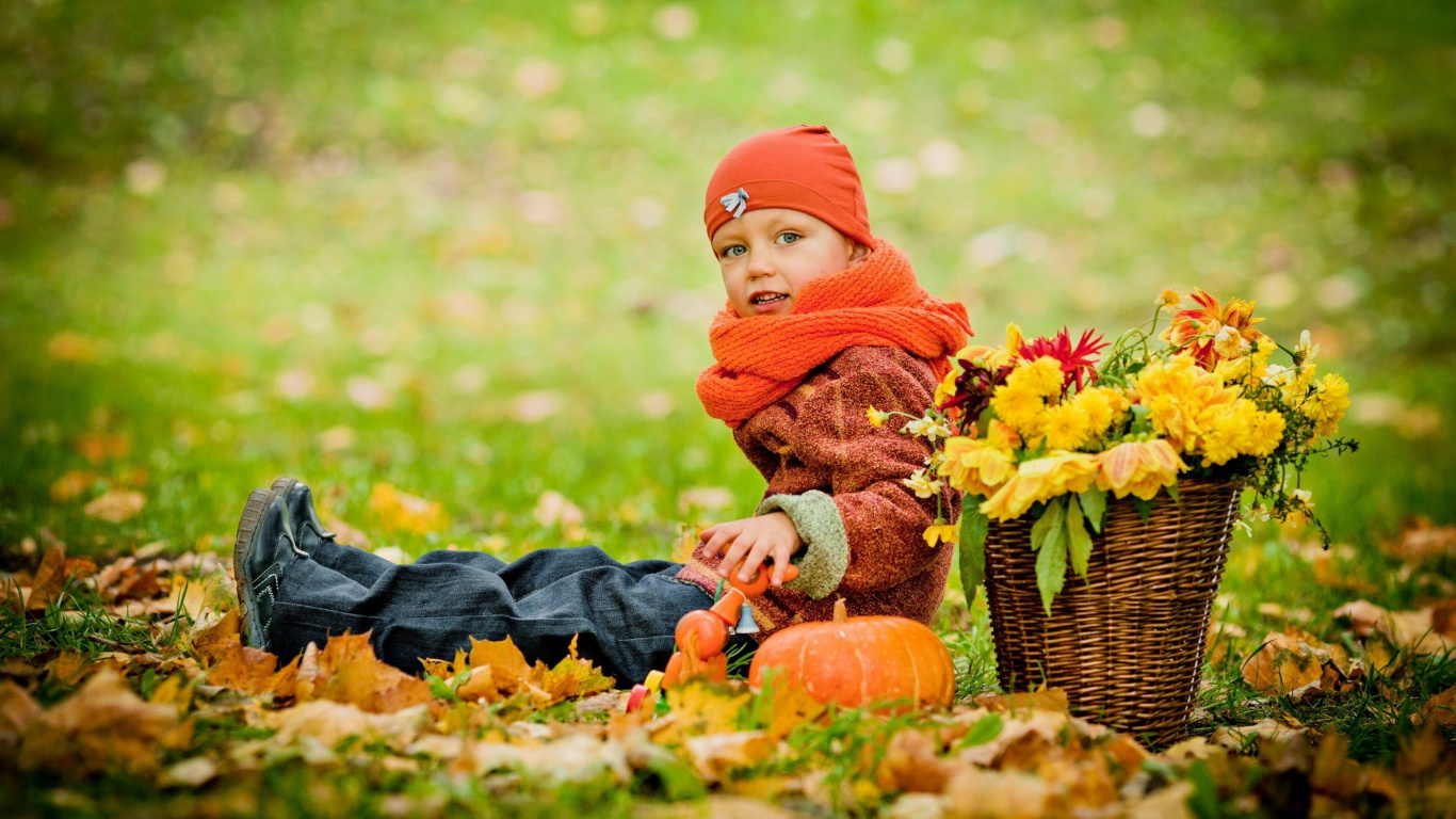 Enfant, Pelouse, Congé, Nain de Jardin. Wallpaper in 1366x768 Resolution
