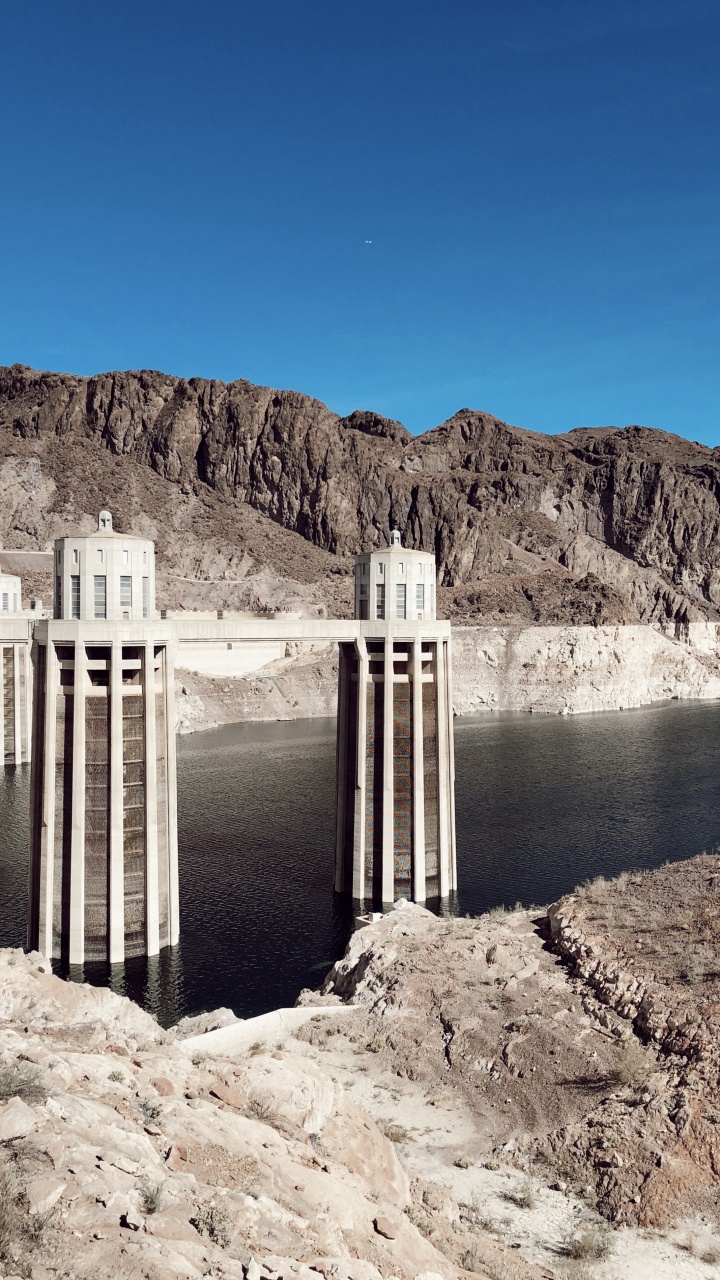 Hoover Dam, Water, Mean Elevation, Body of Water, Mountainous Landforms. Wallpaper in 720x1280 Resolution