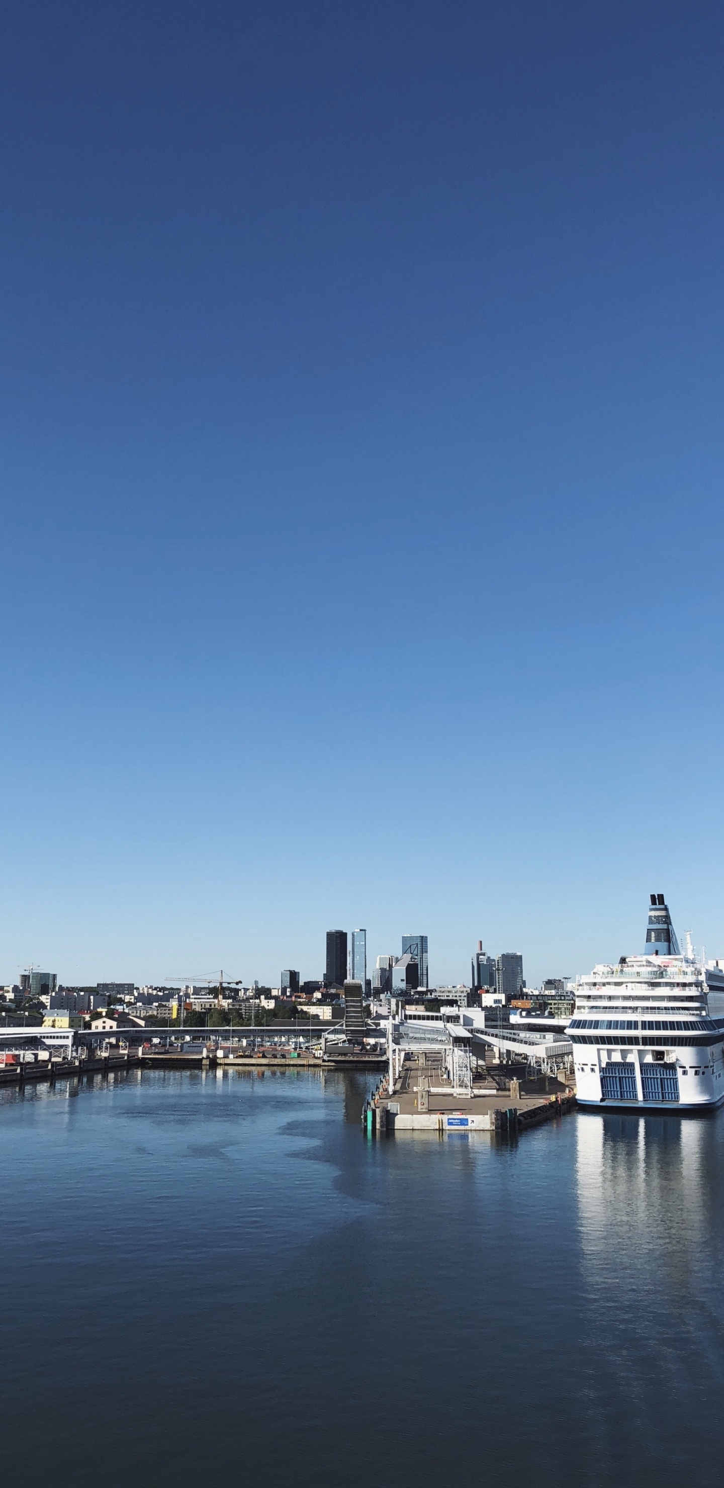 Water, City, Horizon, Marina, Watercraft. Wallpaper in 1440x2960 Resolution