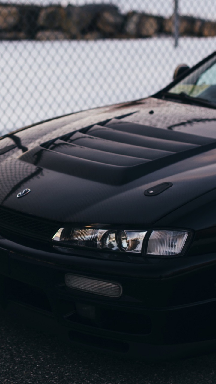 Schwarzes Bmw m 3 Coupe, Das Tagsüber in Der Nähe Eines Weißen Metallzauns Geparkt Ist. Wallpaper in 720x1280 Resolution