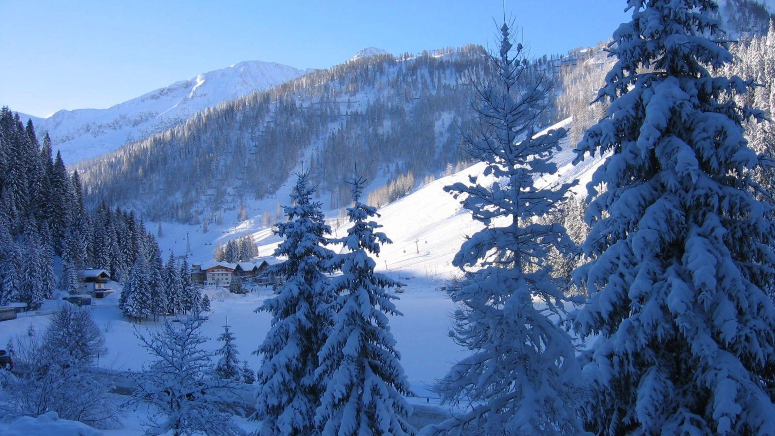 Snow Covered Mountain During Daytime. Wallpaper in 2560x1440 Resolution