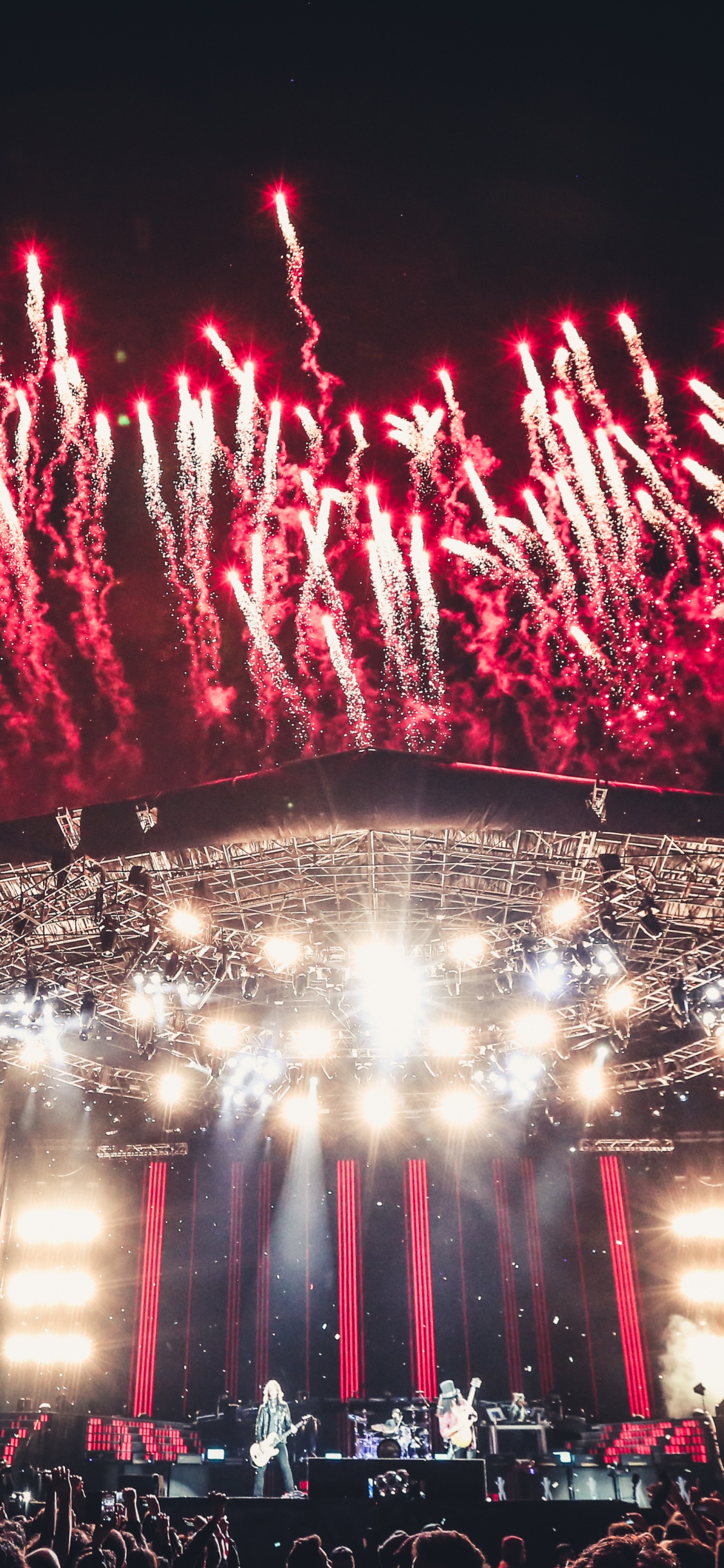 Not in This Lifetime Tour, Guns N Roses, Concert, Fireworks, Event. Wallpaper in 1125x2436 Resolution