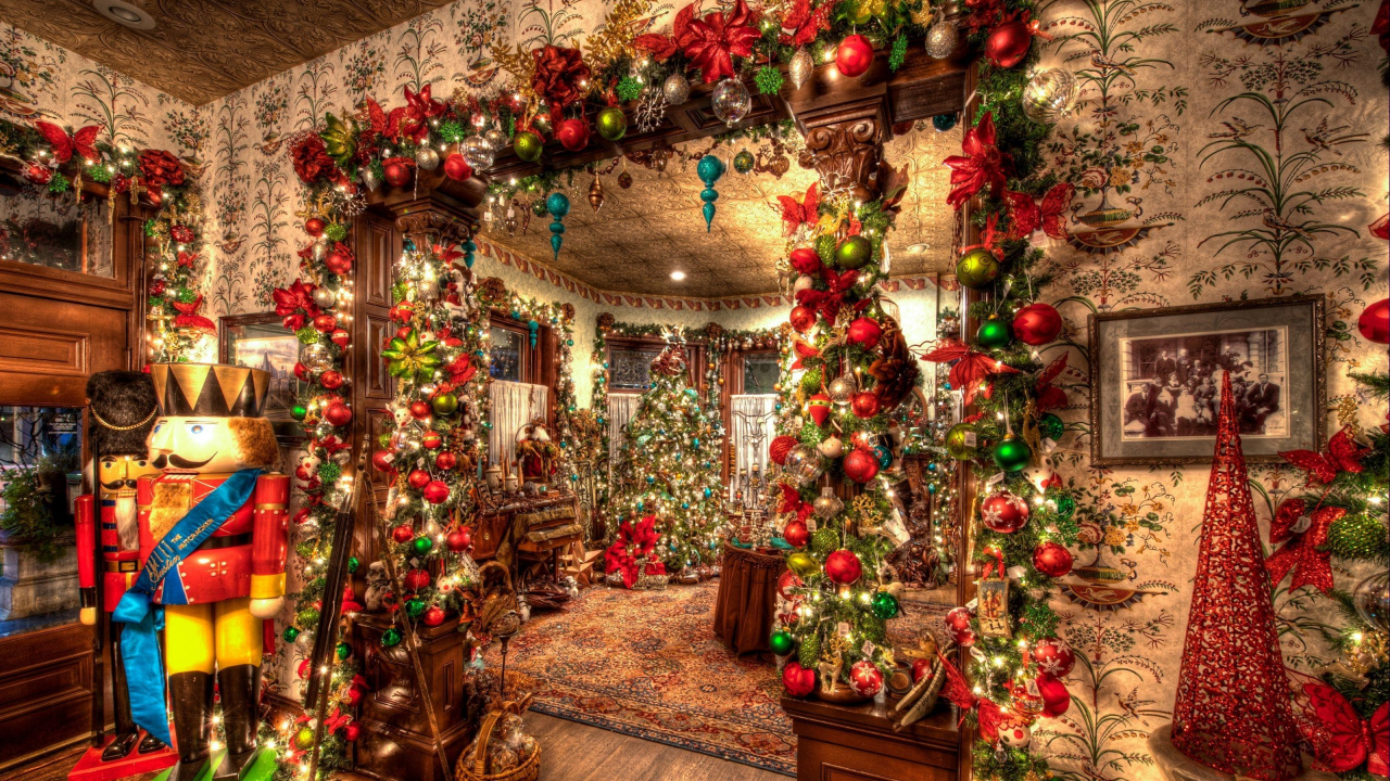Décorations de Maison de Noël à L'intérieur, Le Jour De Noël, Décoration de Noël, Arbre de Noël, Les Lumières de Noël. Wallpaper in 1280x720 Resolution