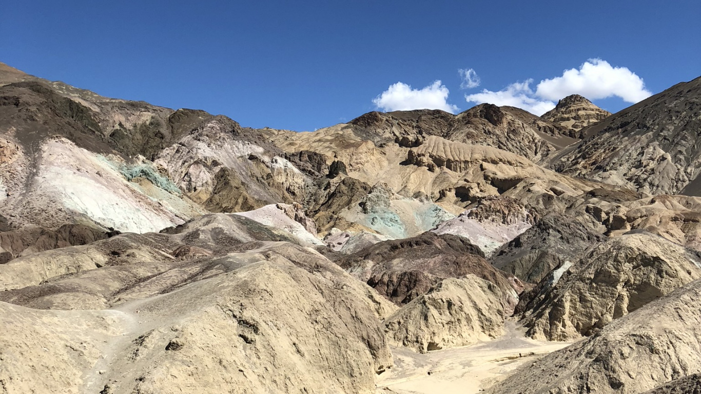 Usa, Nevada, Death Valley, Death Valley National Park, Artists Drive and Palette. Wallpaper in 1366x768 Resolution