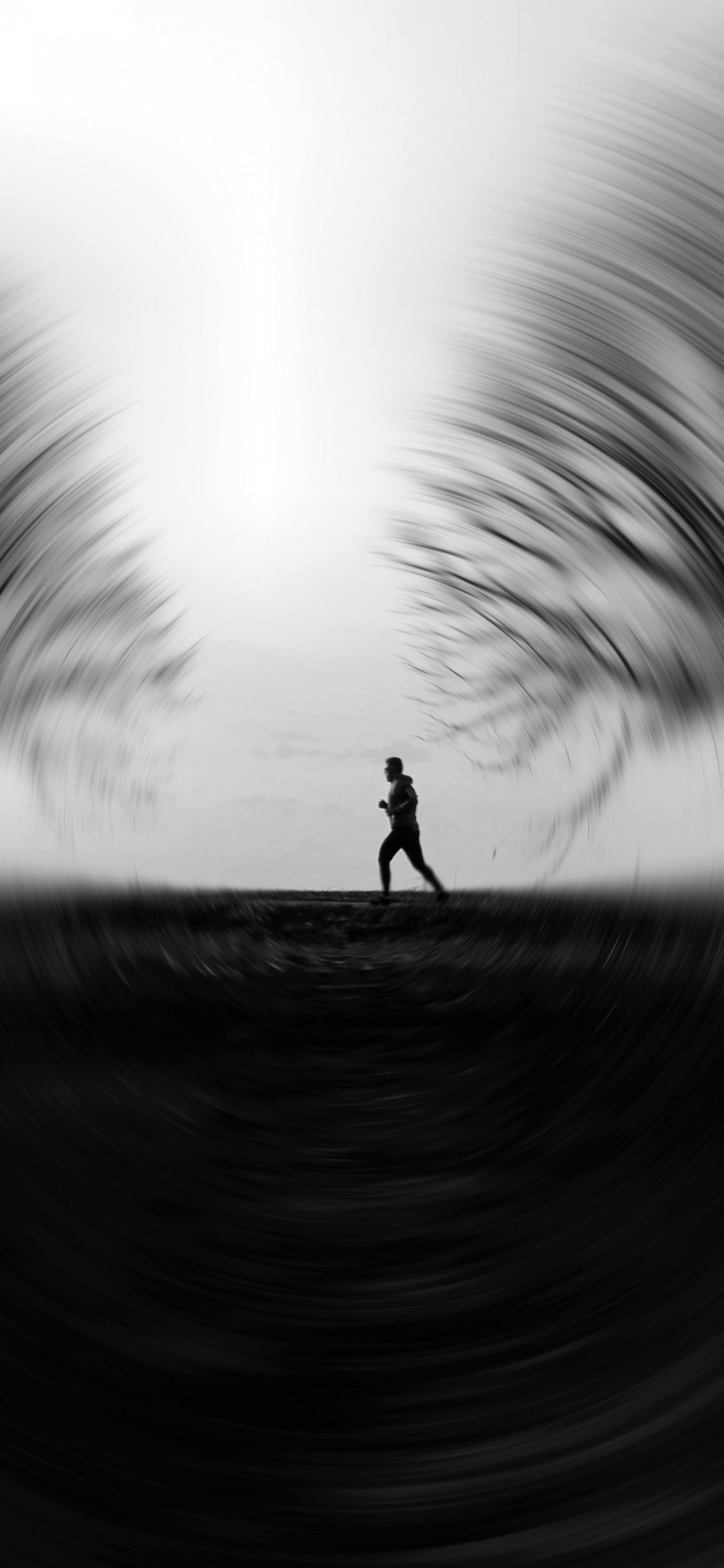 Silhouette de 2 Personnes Marchant Sur la Route Pendant la Journée. Wallpaper in 1125x2436 Resolution