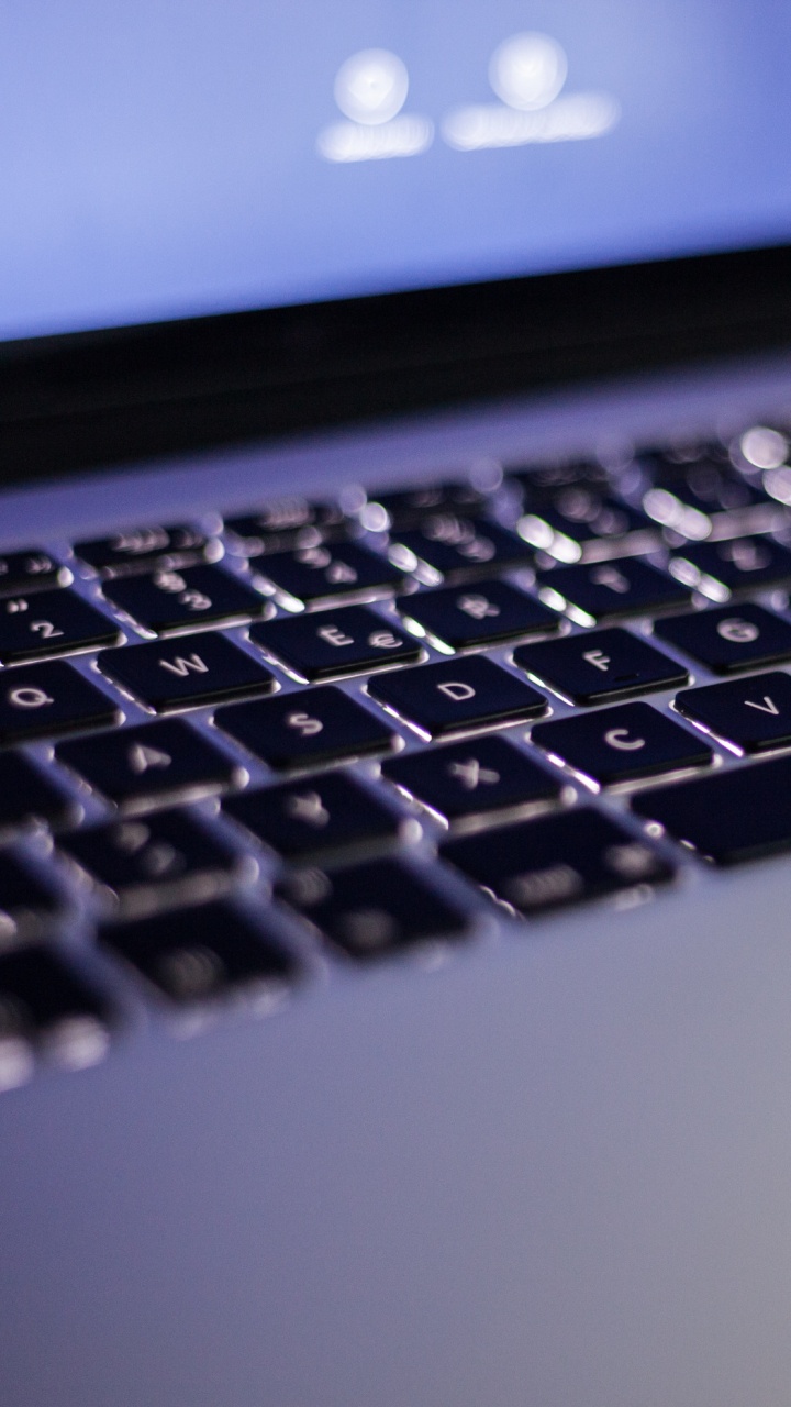 Black and Silver Laptop Computer. Wallpaper in 720x1280 Resolution