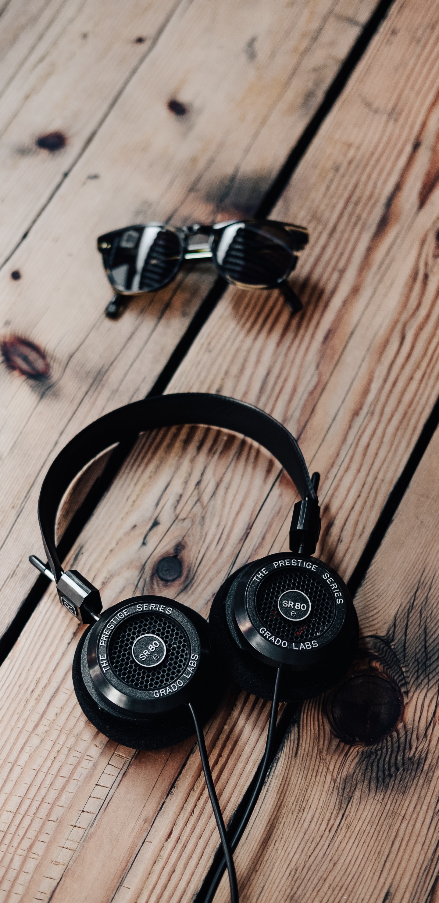 Auriculares, Equipo de Audio, Auricular, Gadget, Dispositivo Electrónico. Wallpaper in 1440x2960 Resolution