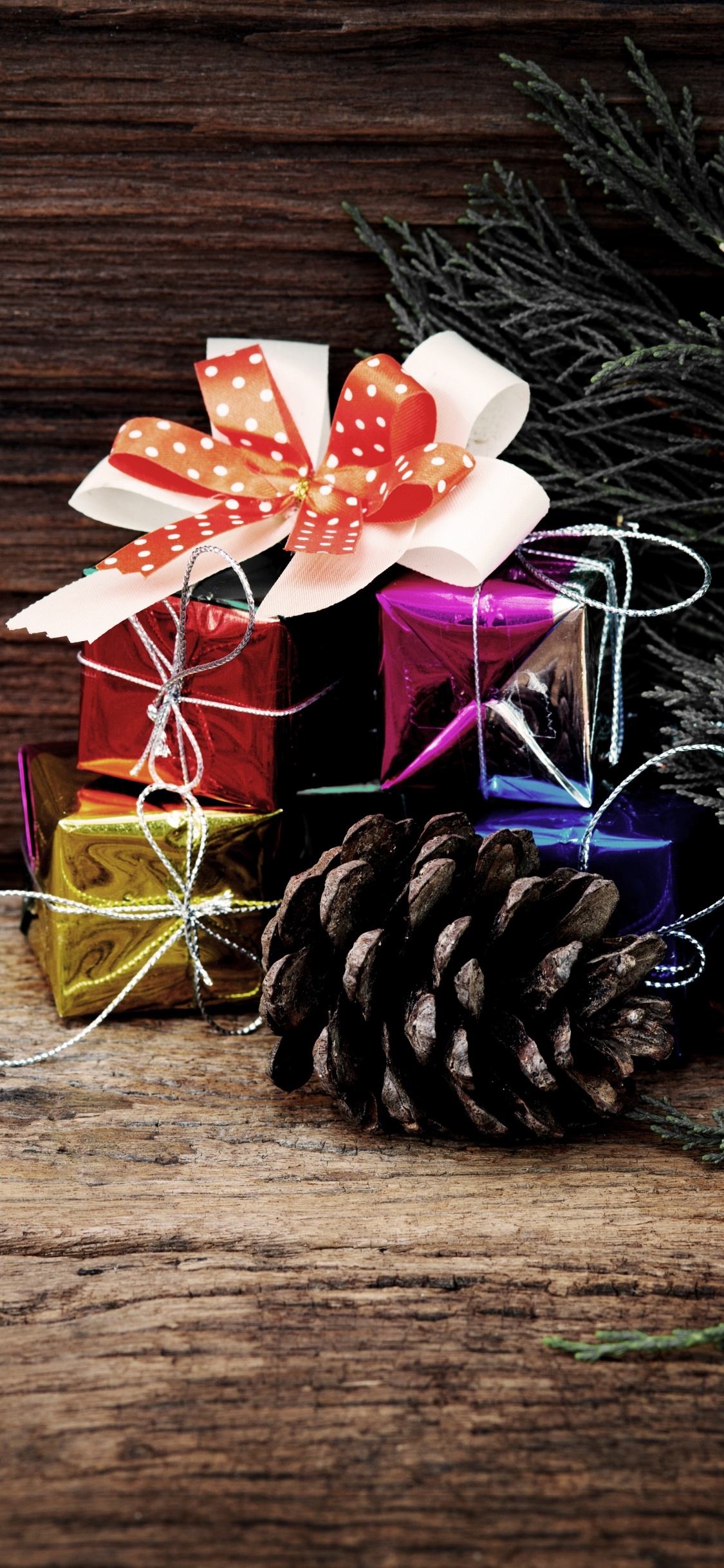 Christmas Day, Christmas Ornament, Christmas Decoration, Still Life, Christmas. Wallpaper in 1125x2436 Resolution