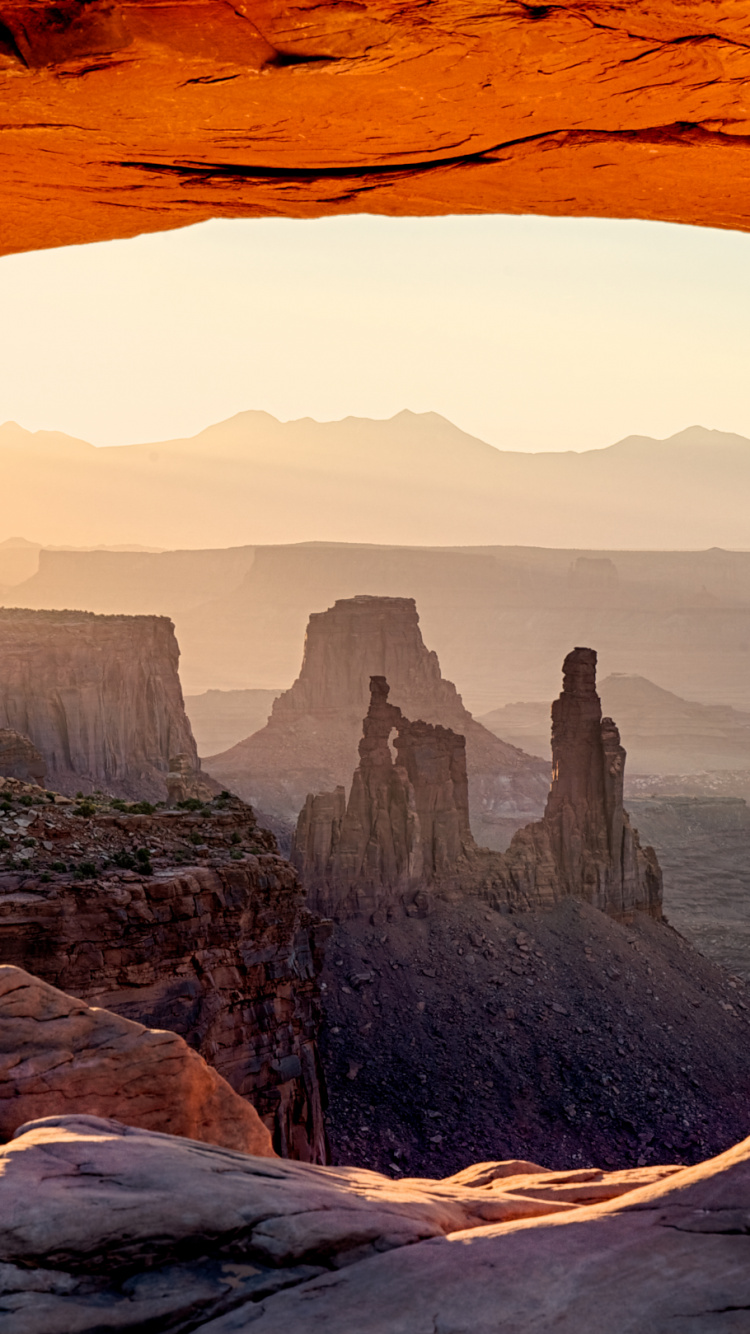 Brown Rock Formation During Daytime. Wallpaper in 750x1334 Resolution