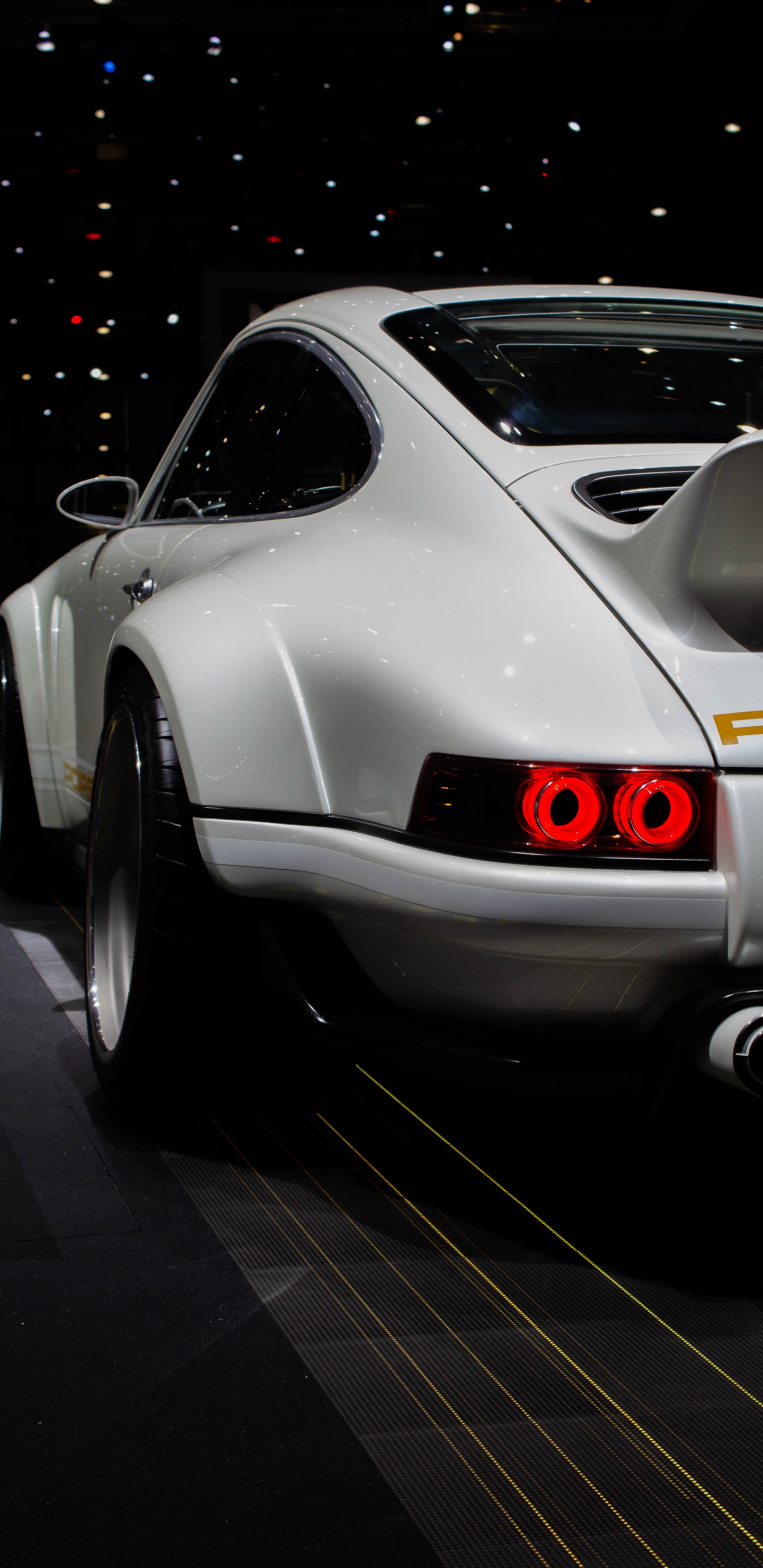 Silver Porsche 911 Parked on Parking Lot. Wallpaper in 1440x2960 Resolution