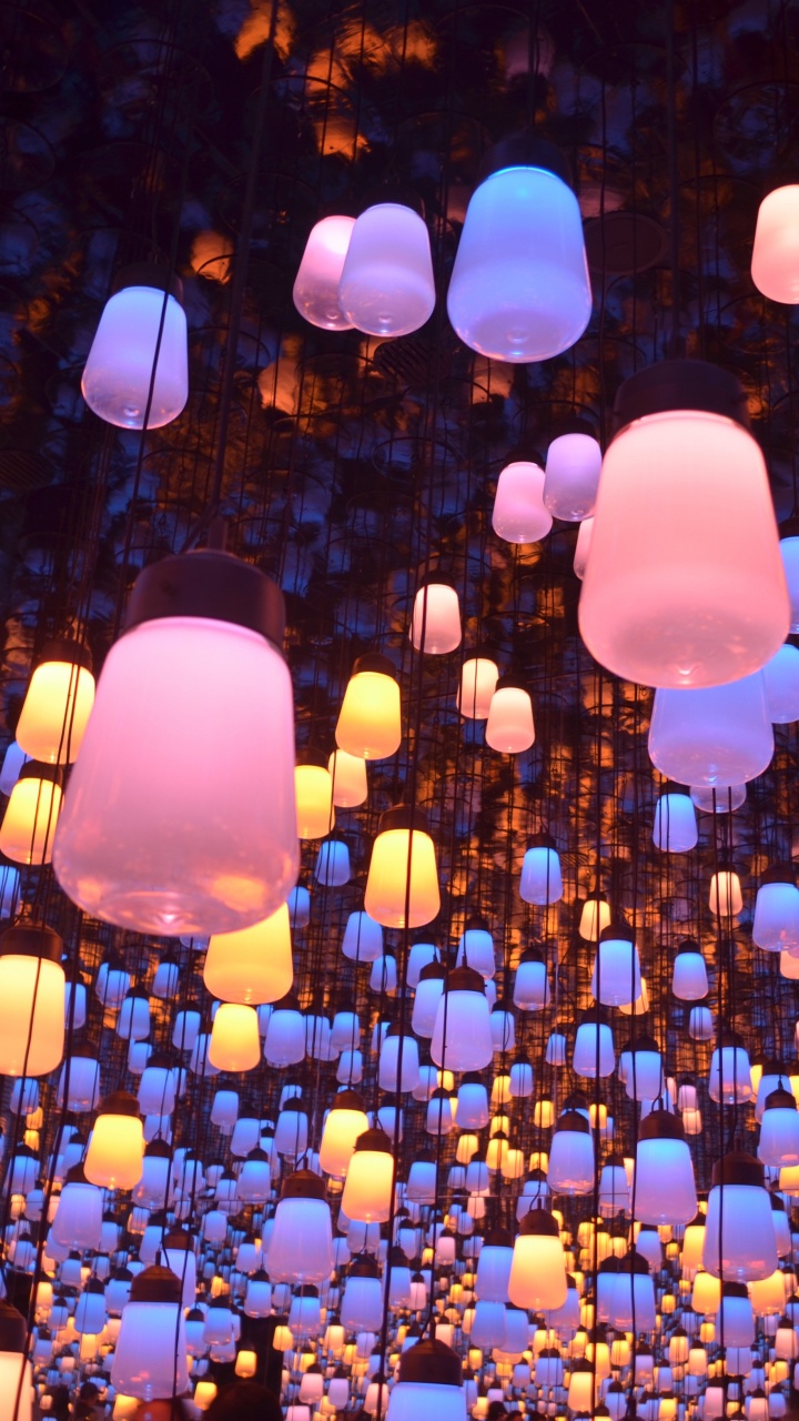 Yellow and Blue Round Lights. Wallpaper in 720x1280 Resolution