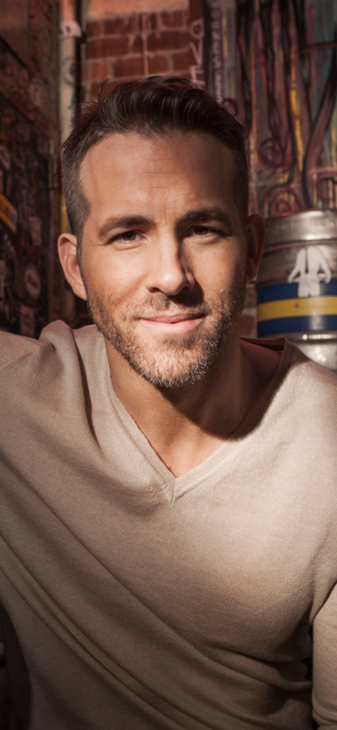 Ryan Reynolds, Deadpool, Schauspieler, Berühmtheit, Film. Wallpaper in 1125x2436 Resolution