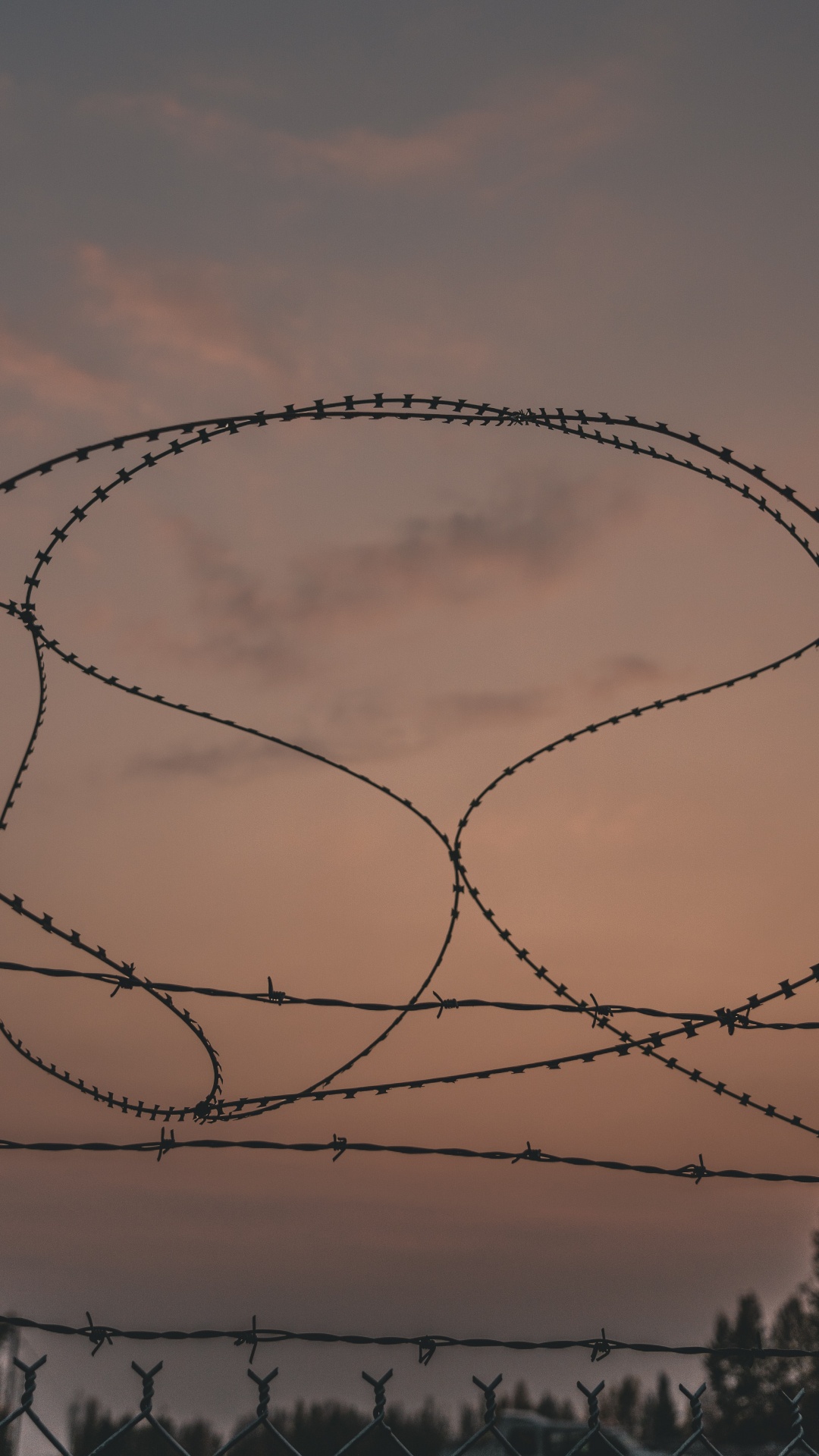 栅栏, 丝围栏, 气氛, 天空, 光 壁纸 1080x1920 允许