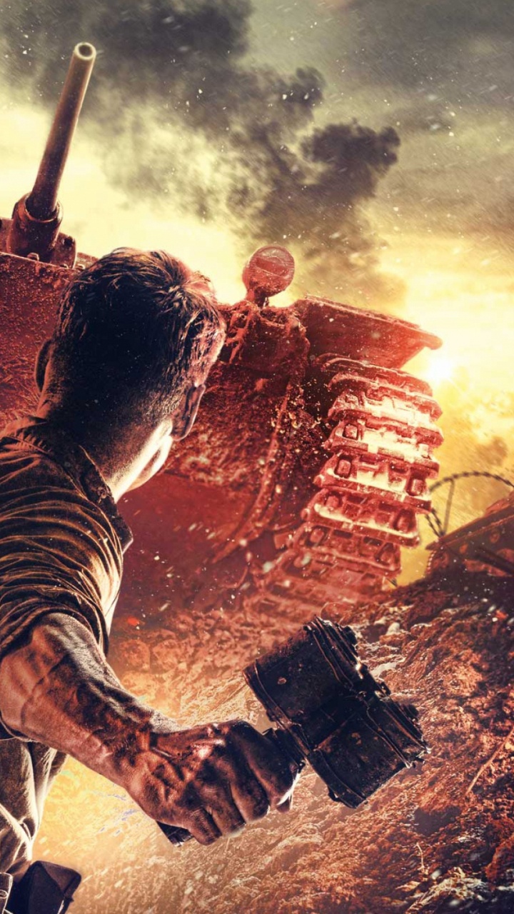 Mann in Schwarz-weiß Gestreiftem Langarmhemd Mit Schwarzem Gewehr. Wallpaper in 720x1280 Resolution