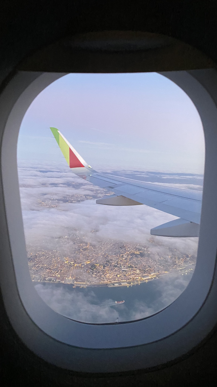 Ambiente, Los Viajes Aéreos, Aeronave, Vuelo, Aviación. Wallpaper in 750x1334 Resolution