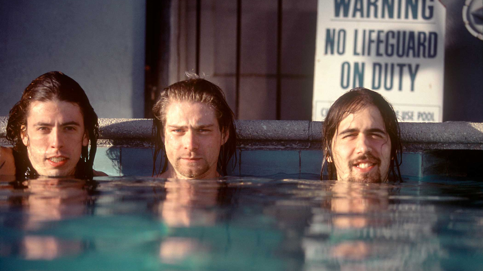 Dave Grohl, Nirvana, Nevermind, Amusement, Eau. Wallpaper in 1920x1080 Resolution