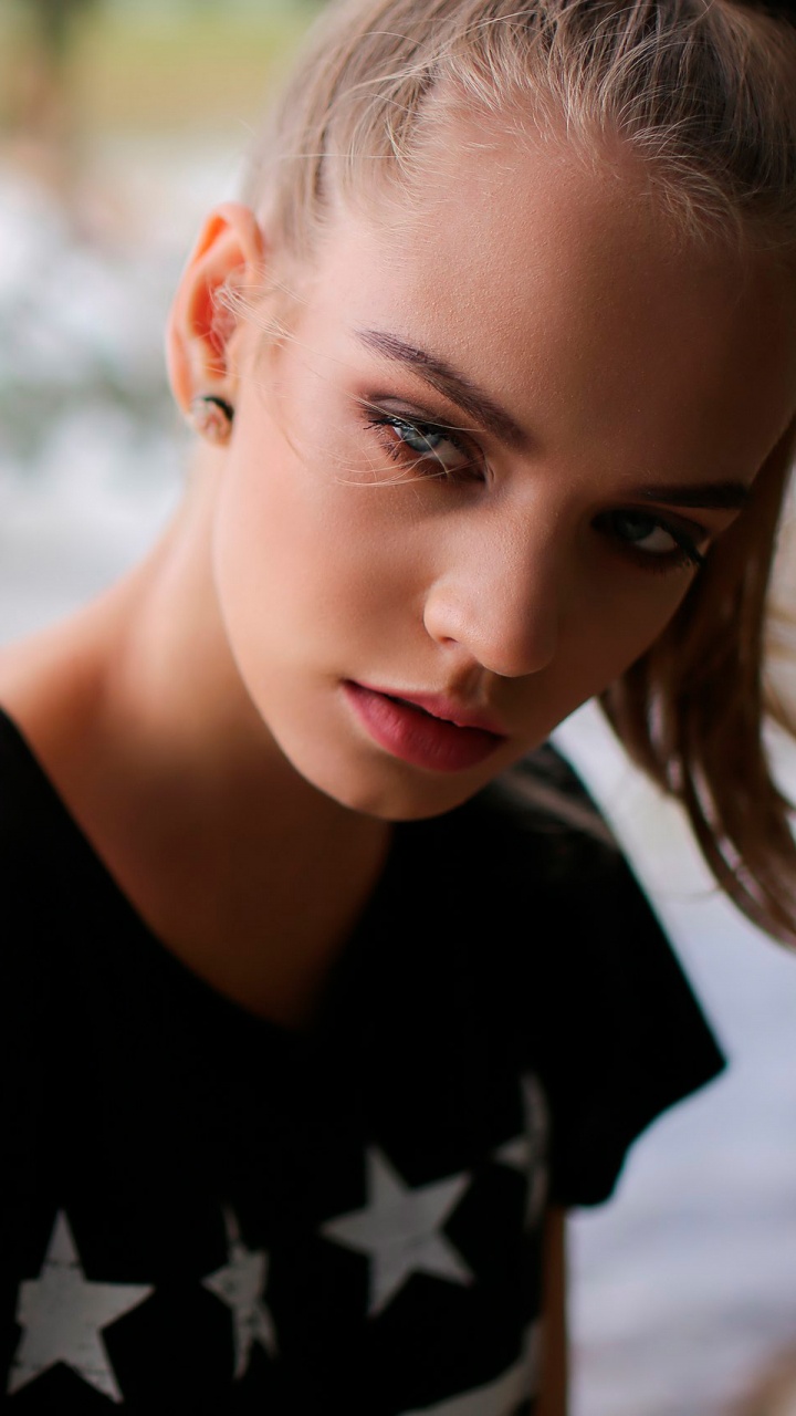 Blond, Face, Cheveu, Beauté, Coiffure. Wallpaper in 720x1280 Resolution