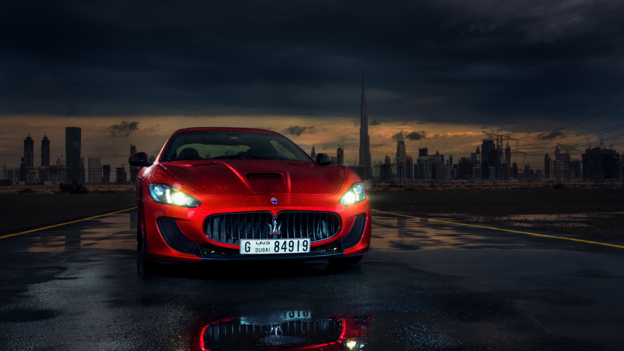 Roter Bmw m 3 Nachts Unterwegs. Wallpaper in 1280x720 Resolution