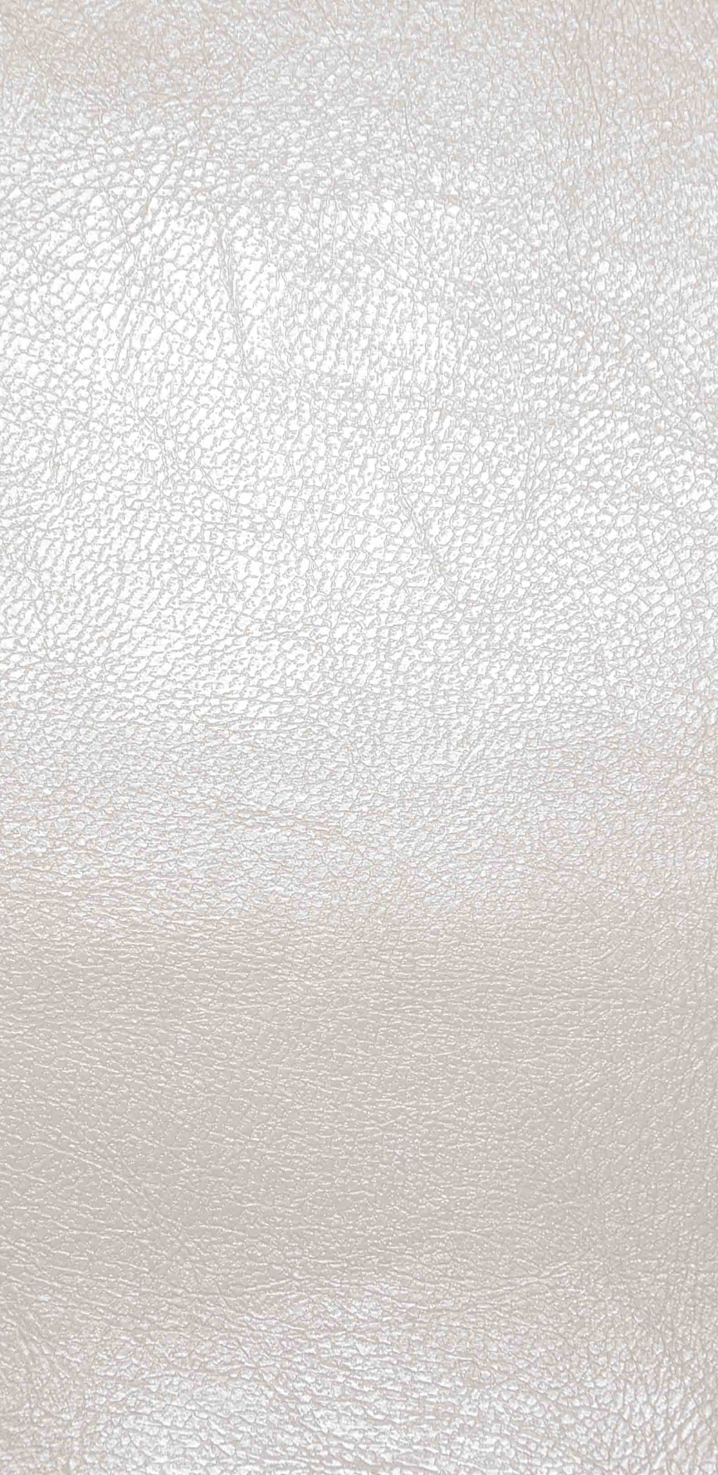 Weißes Textil Auf Weißem Tisch. Wallpaper in 1440x2960 Resolution