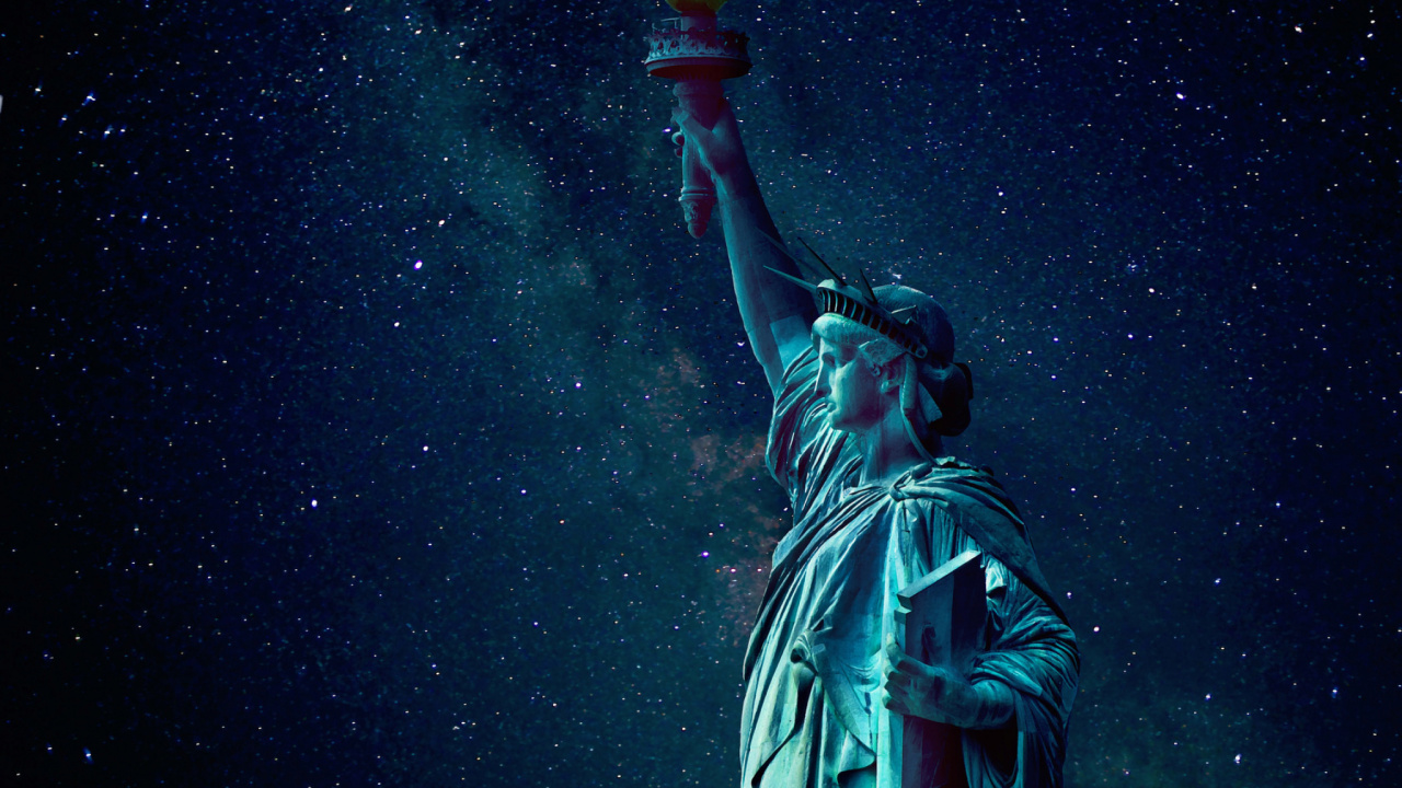 Woman in Green Dress With Green Lights. Wallpaper in 1280x720 Resolution