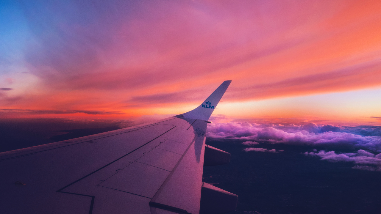 White Airplane Wing During Sunset. Wallpaper in 1280x720 Resolution