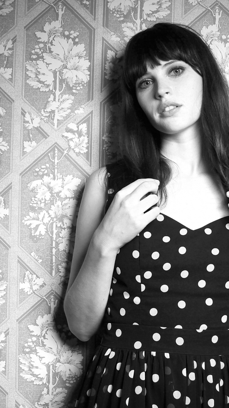 Felicity Jones, Rogue Man Eine Star Wars-Geschichte, Felicia Hardy, Haar, Lippe. Wallpaper in 750x1334 Resolution