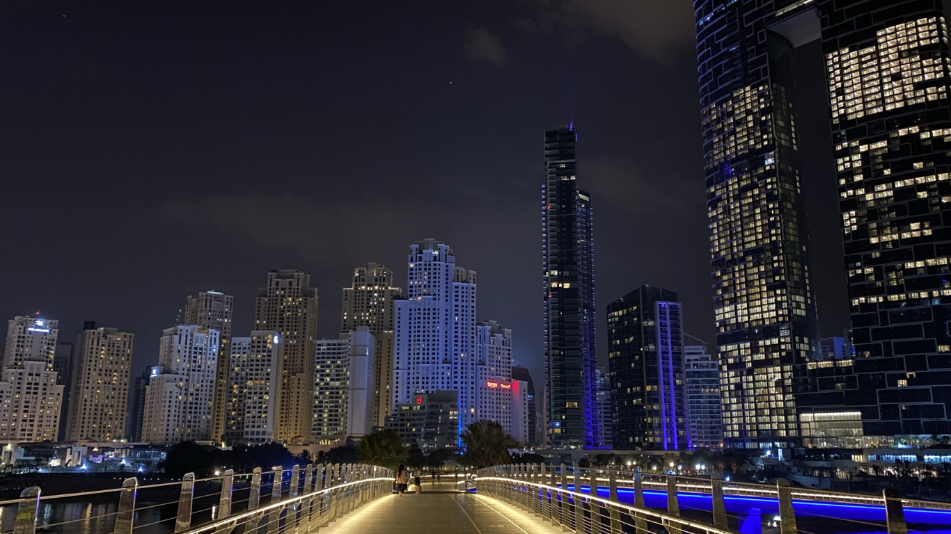 Dubaï, Nuit, Tour de Bloc, Métropole, Zone Urbaine. Wallpaper in 1366x768 Resolution