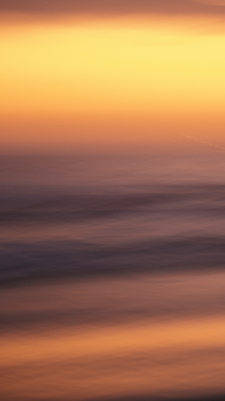 Weiße Wolken Und Blauer Himmel Tagsüber. Wallpaper in 720x1280 Resolution