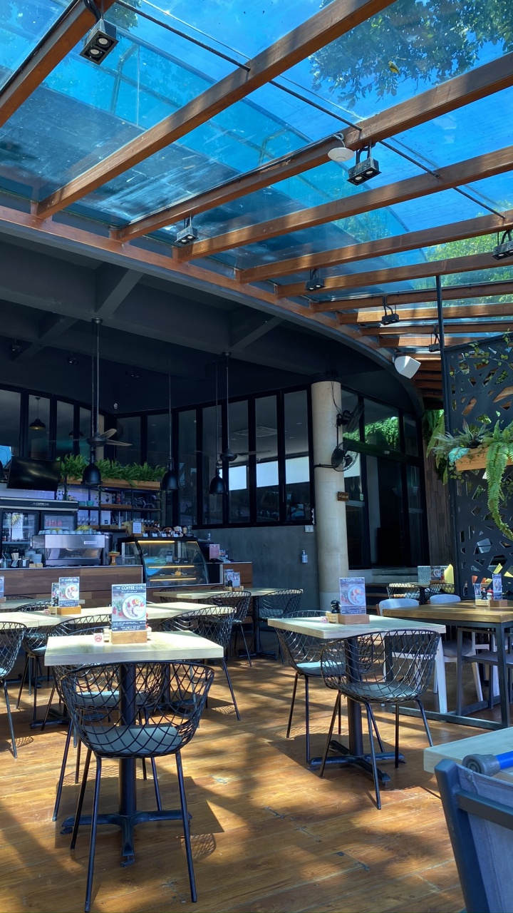 Roof, Real Estate, Furniture, Table, Beam. Wallpaper in 720x1280 Resolution