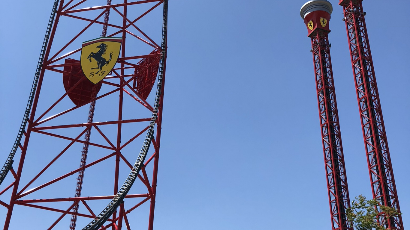 Achterbahn, Riesenrad, Infrastruktur, Wahrzeichen, Öffentlichen Raum. Wallpaper in 1366x768 Resolution