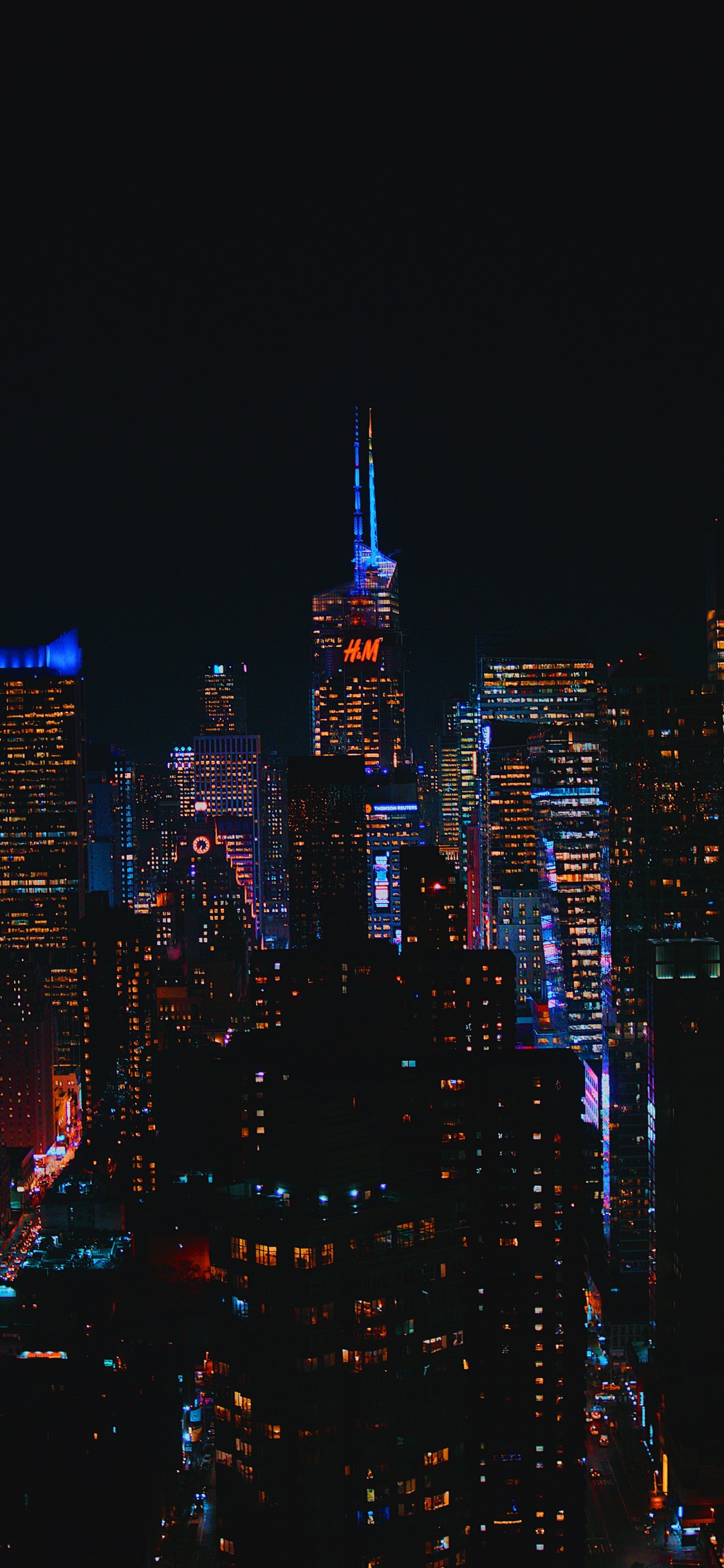 Skyline Der Stadt Bei Nacht Night. Wallpaper in 1125x2436 Resolution