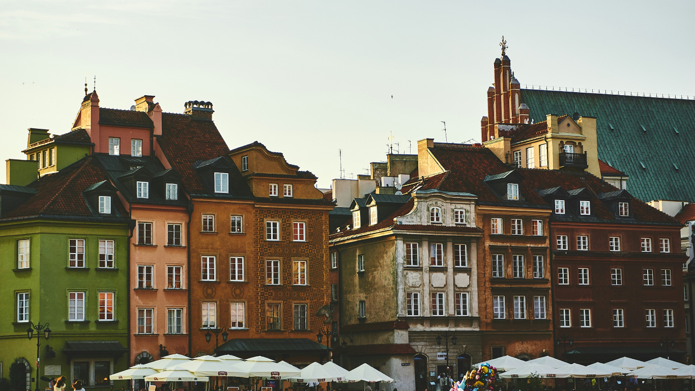 Buildings Europe, Building, Tourism, Travel, Oki Doki Hostel. Wallpaper in 1366x768 Resolution