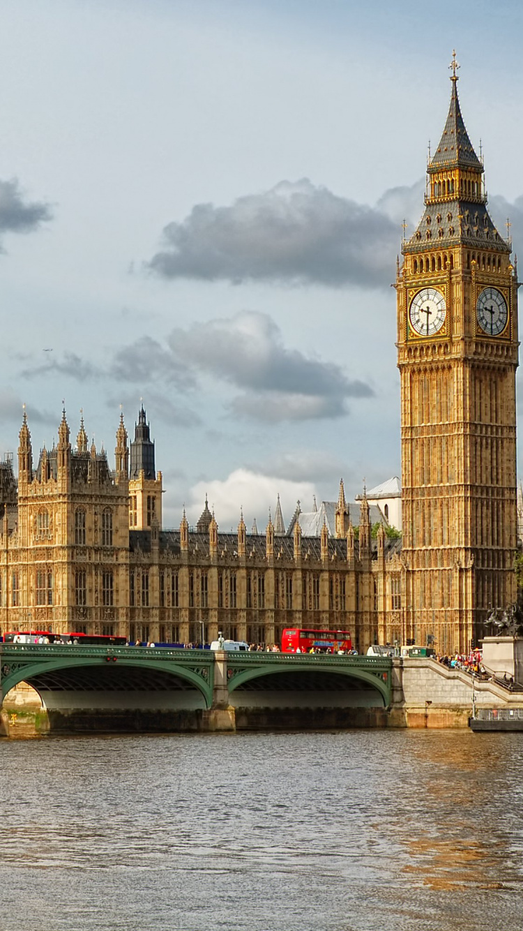 Big Ben Under Cloudy Sky During Daytime. Wallpaper in 750x1334 Resolution